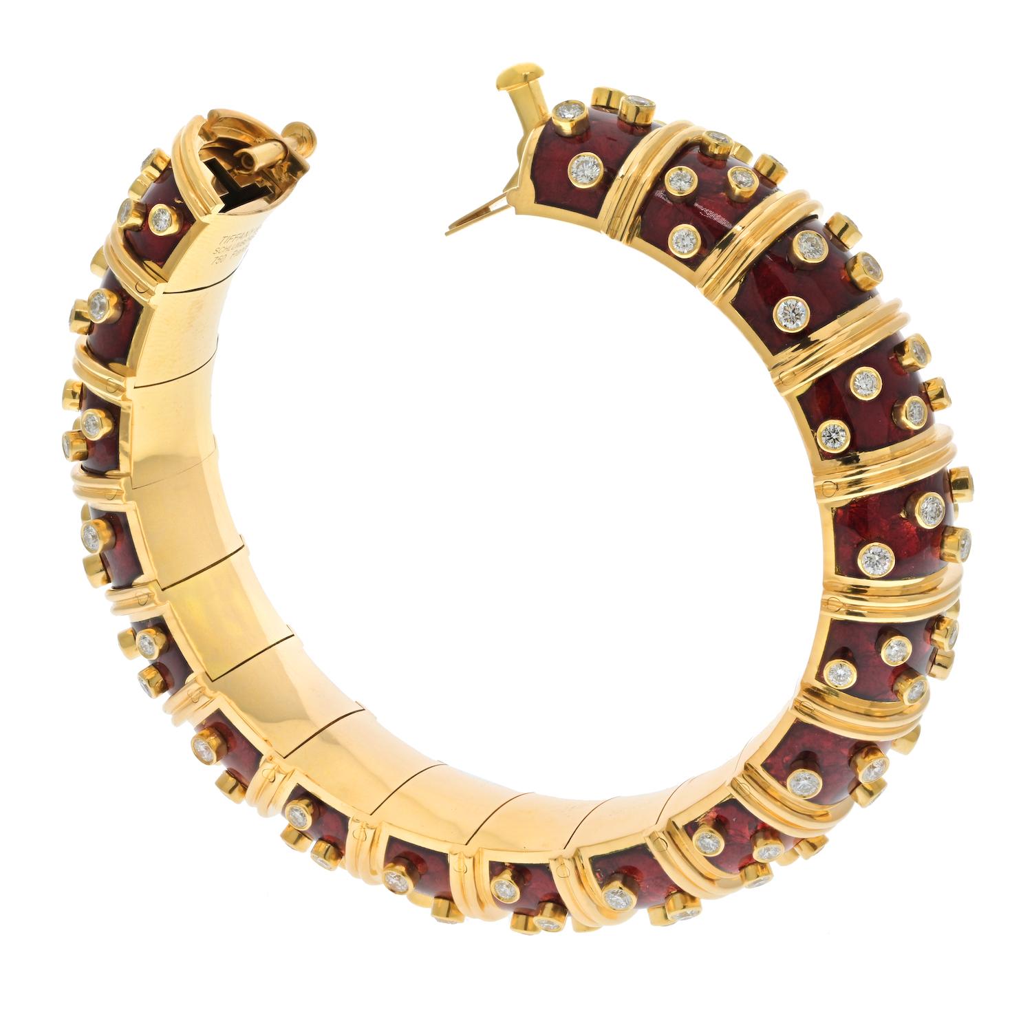 Taille ronde Tiffany & Co. Bracelet Schlumberger en or jaune 18 carats, émail rouge et diamants en vente
