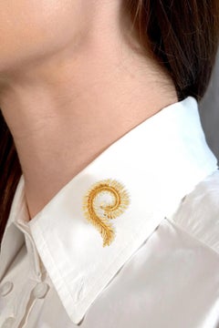 Tiffany & Co. Schlumberger 1960's 18 Karat Yellow Gold Vintage Feather Brooch