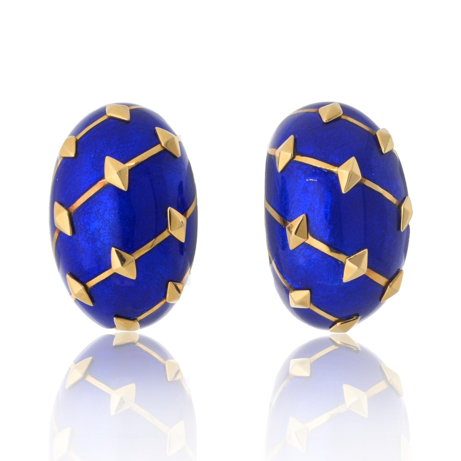 Tiffany Co France Jean Schlumberger Lozenge Earrings In 18Kt With Blue Enamel. 

Rare earrings designed by Jean Schlumberger for Tiffany & Co.
This pair has been created at the prestigious Jean Schlumberger studios in Paris, France. They are part of