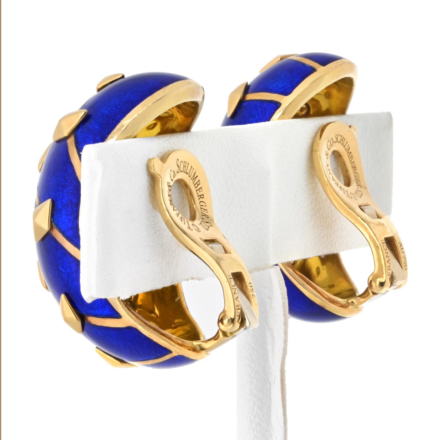 Tiffany & Co. Schlumberger Boucles d'oreilles à pince Banane en émail bleu et diamant Or 18K Excellent état - En vente à New York, NY