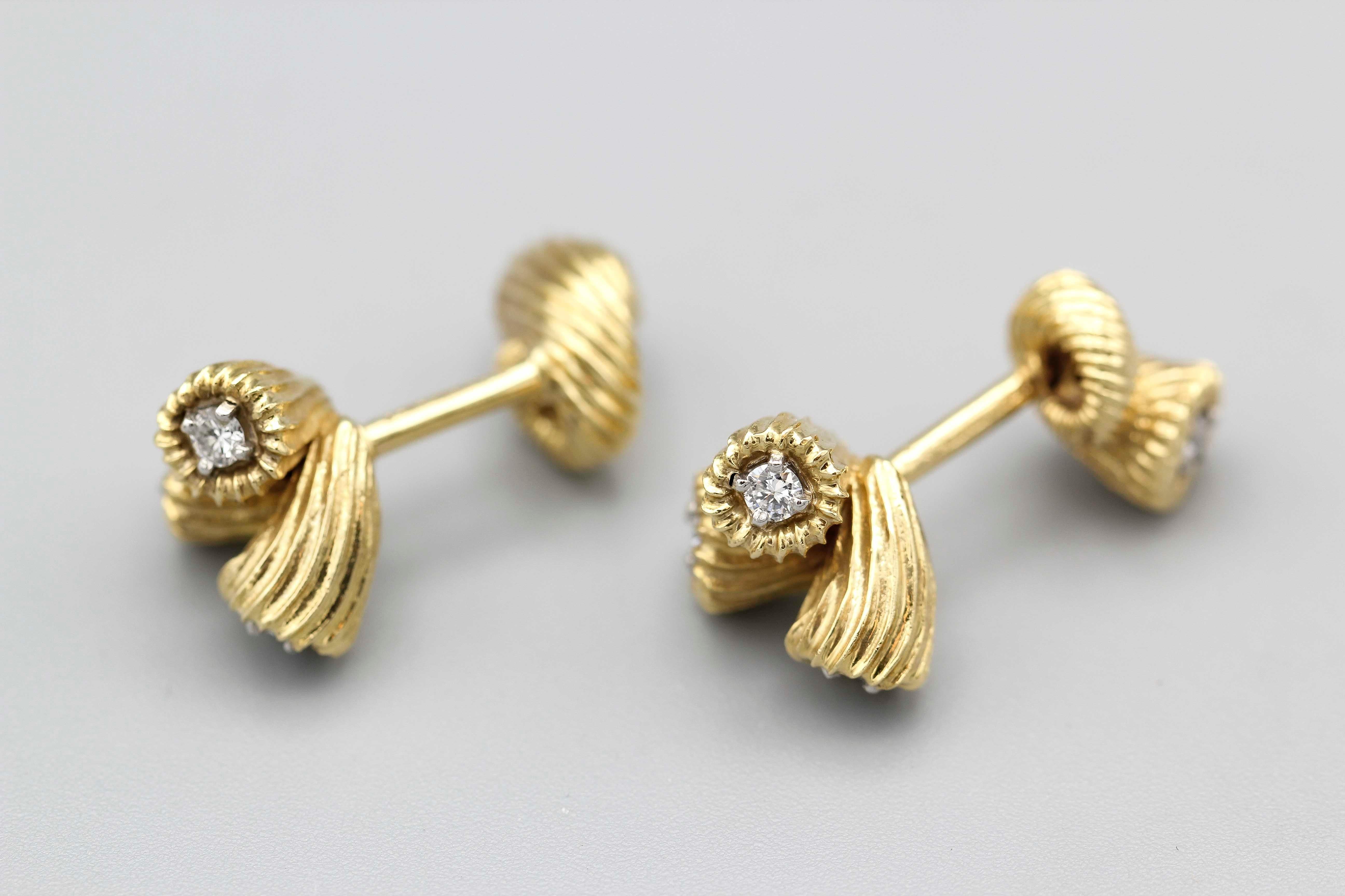 Tiffany & Co. Schlumberger Boutons de manchette en or et diamants en forme de corne d'abondance Pour hommes en vente