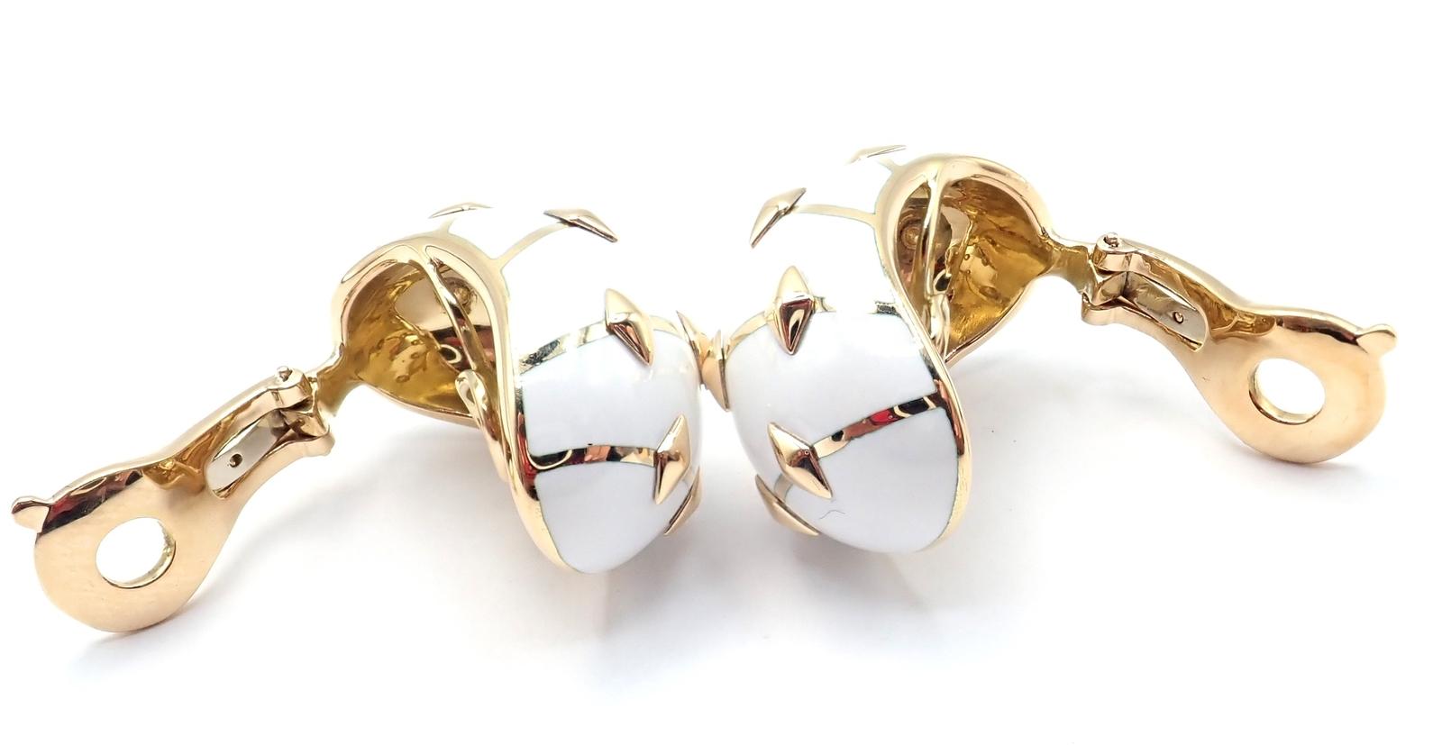 Tiffany & Co Schlumberger Dot Losange Boucles d'oreilles en or jaune émaillé blanc en vente 1