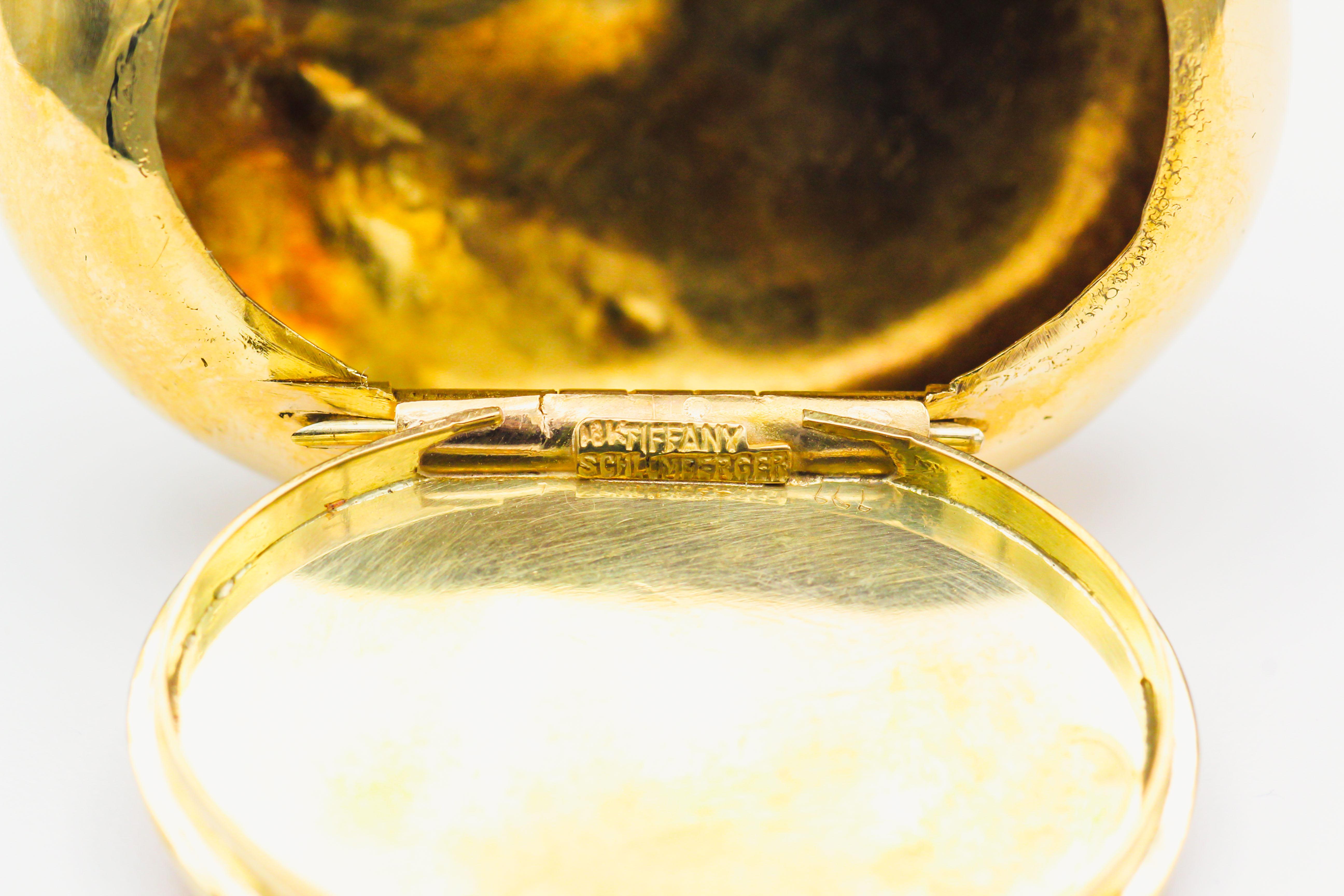Tiffany & Co. Schlumberger Gold Pebble Pill Box 2