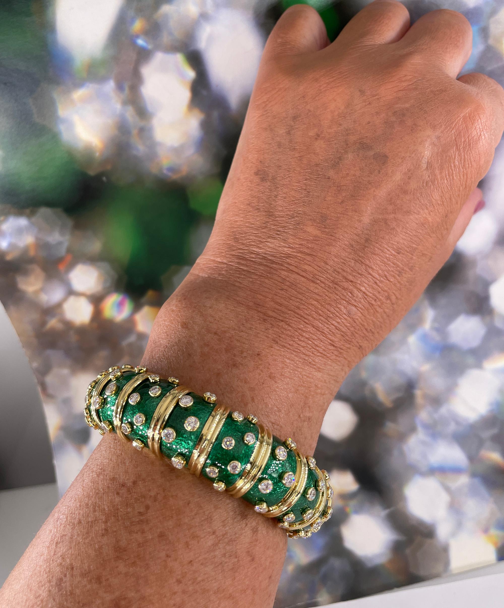 Tiffany & Co. Schlumberger Green Enamel Diamond Bangle Bracelet 18kt Gold France For Sale 4