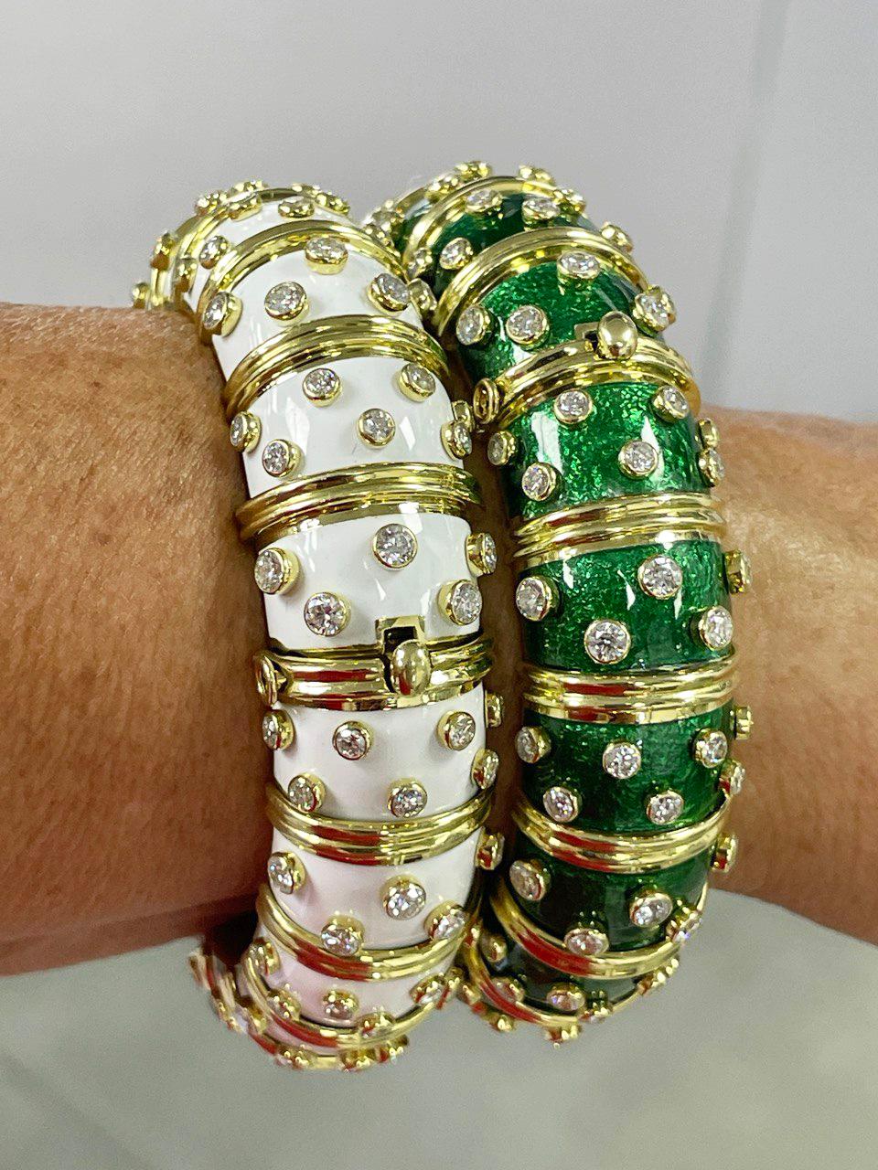 Tiffany & Co. Schlumberger Green Enamel Diamond Bangle Bracelet 18kt Gold France For Sale 2
