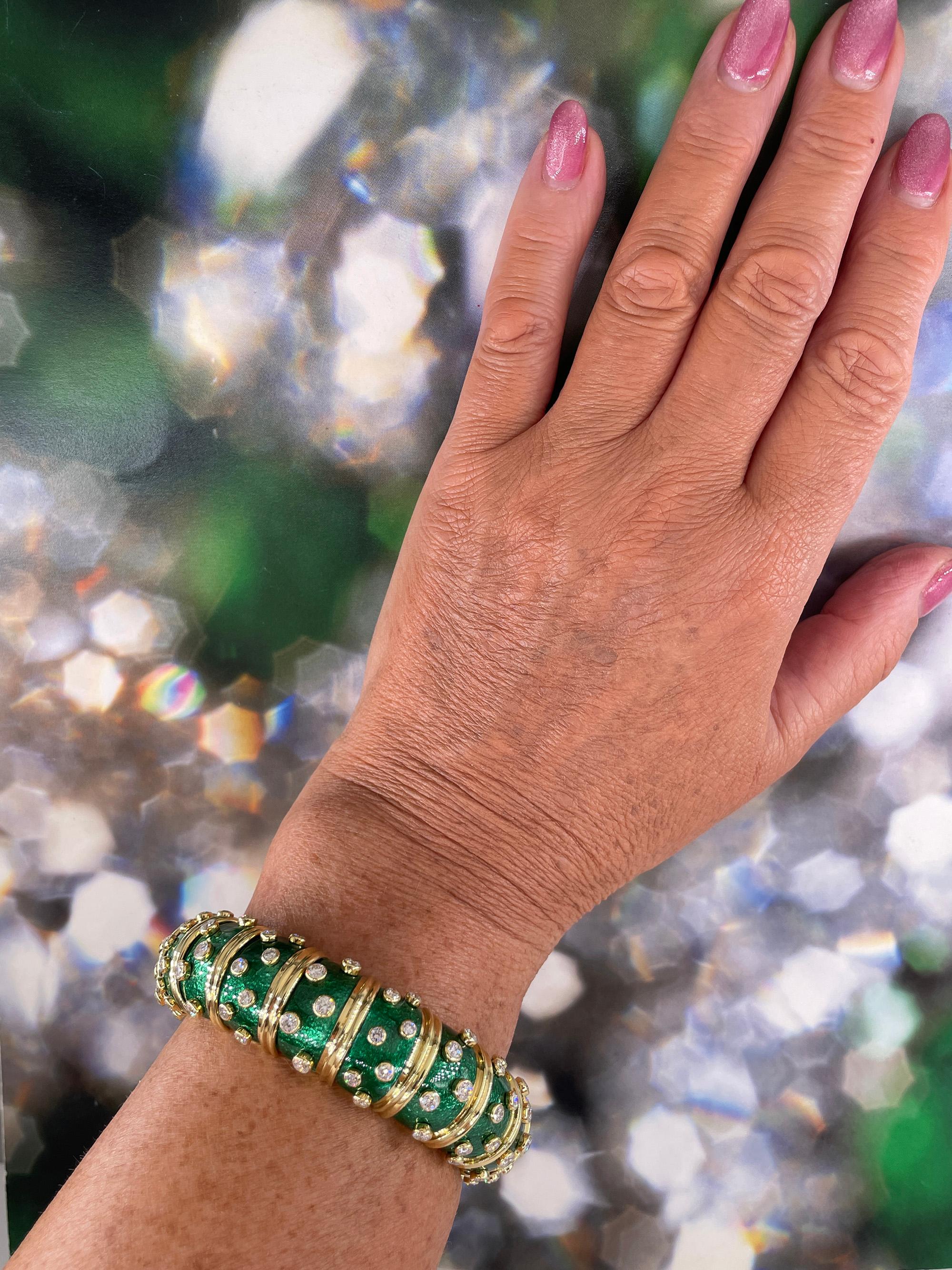 Tiffany & Co. Schlumberger Green Enamel Diamond Bangle Bracelet 18kt Gold France For Sale 3