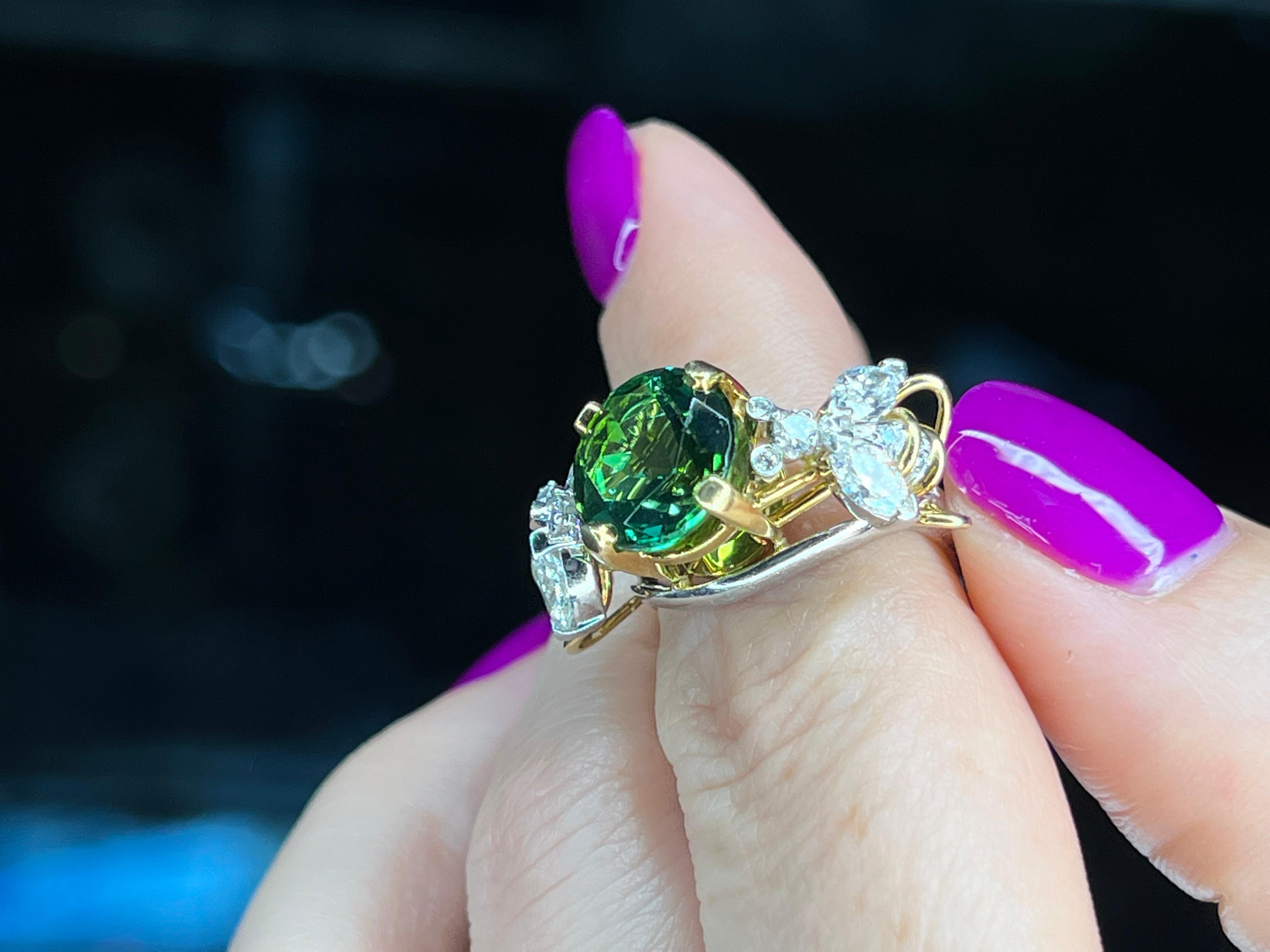 Marquise Cut Tiffany & Co. Schlumberger Green Tourmaline Diamond Gold Two Bees Ring
