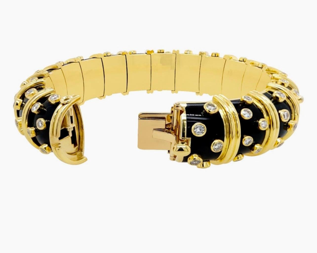 Tiffany & Co. Schlumberger Platinum 18 Karat Gold Black Enamel Diamond Bangle In Excellent Condition In New York, NY