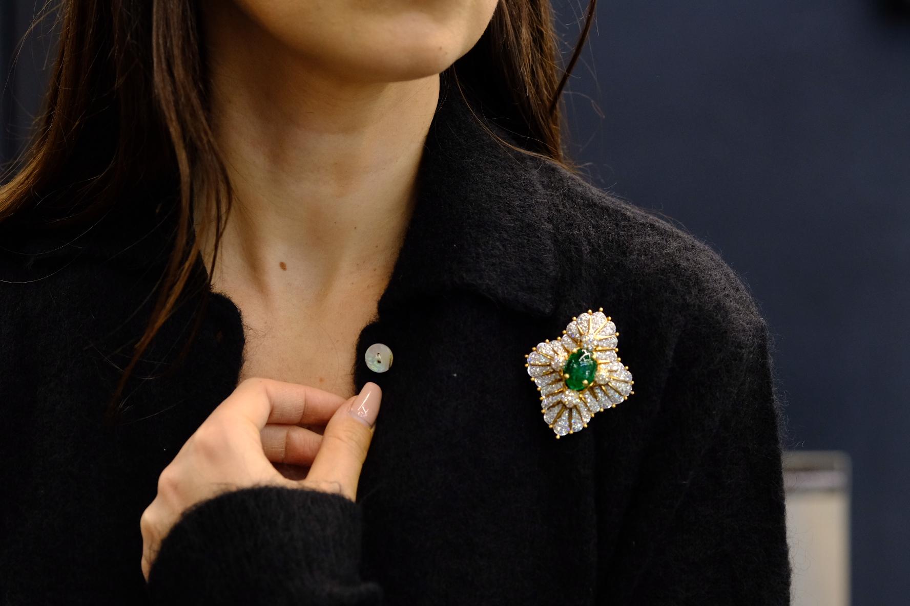Tiffany & Co. Schlumberger Platinum & 18K Gold Green Emerald And Diamond Brooch For Sale 1