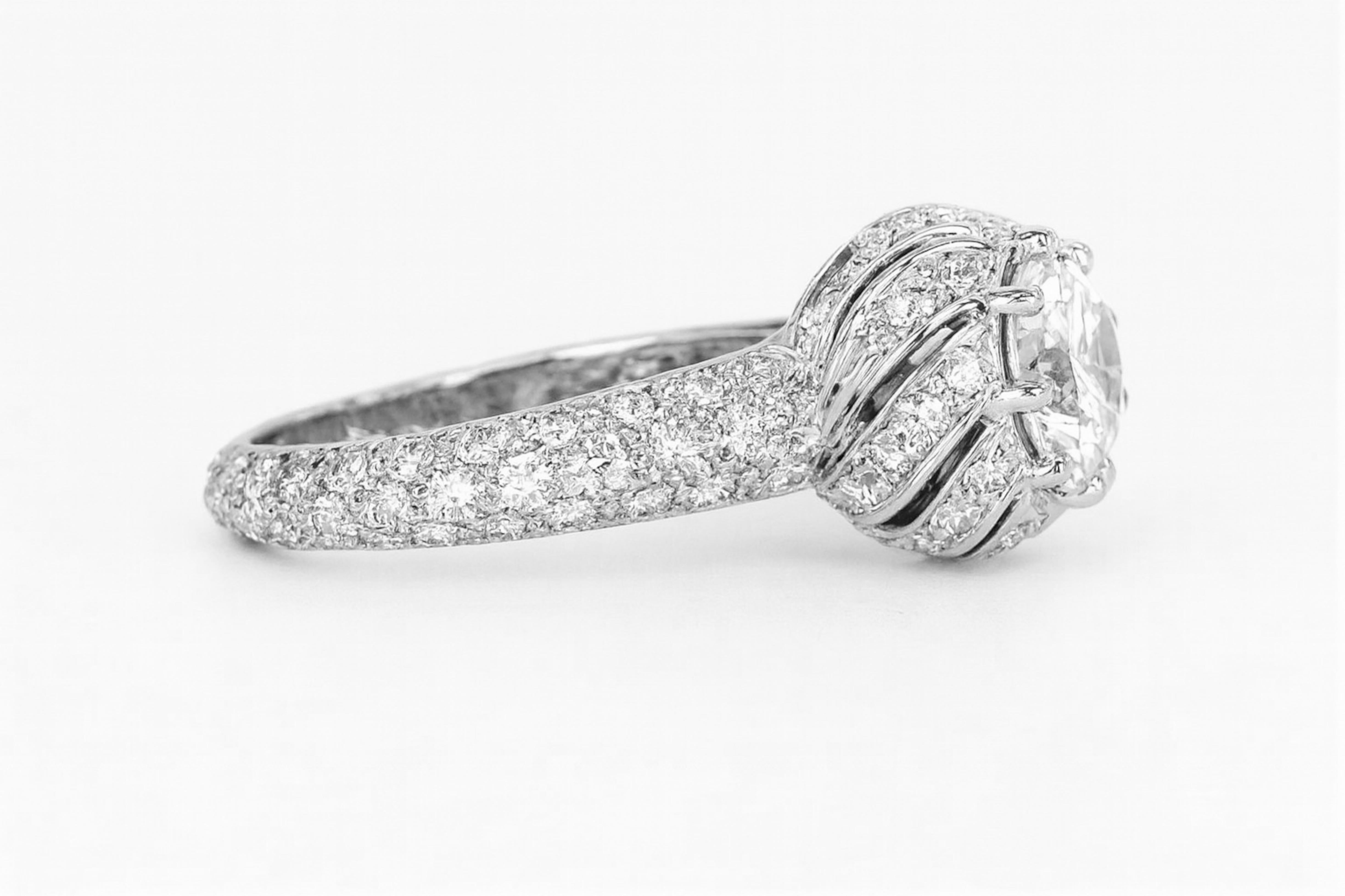 Tiffany & Co. Schlumberger Platinum Diamond Engagement Ring In Excellent Condition For Sale In Chicago, IL