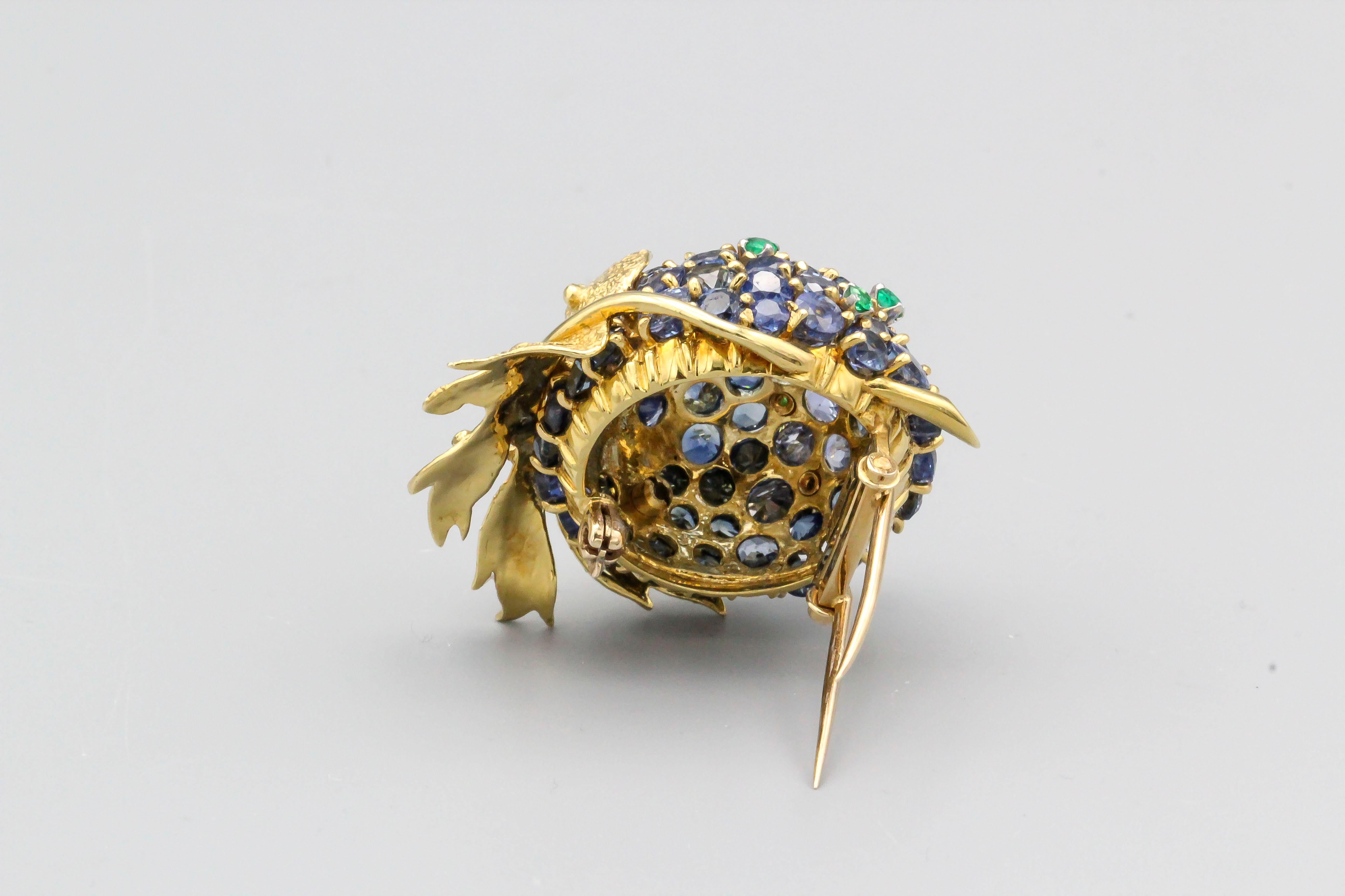 Round Cut Tiffany & Co. Schlumberger Sapphire Emerald 18k Gold Chestnut Brooch