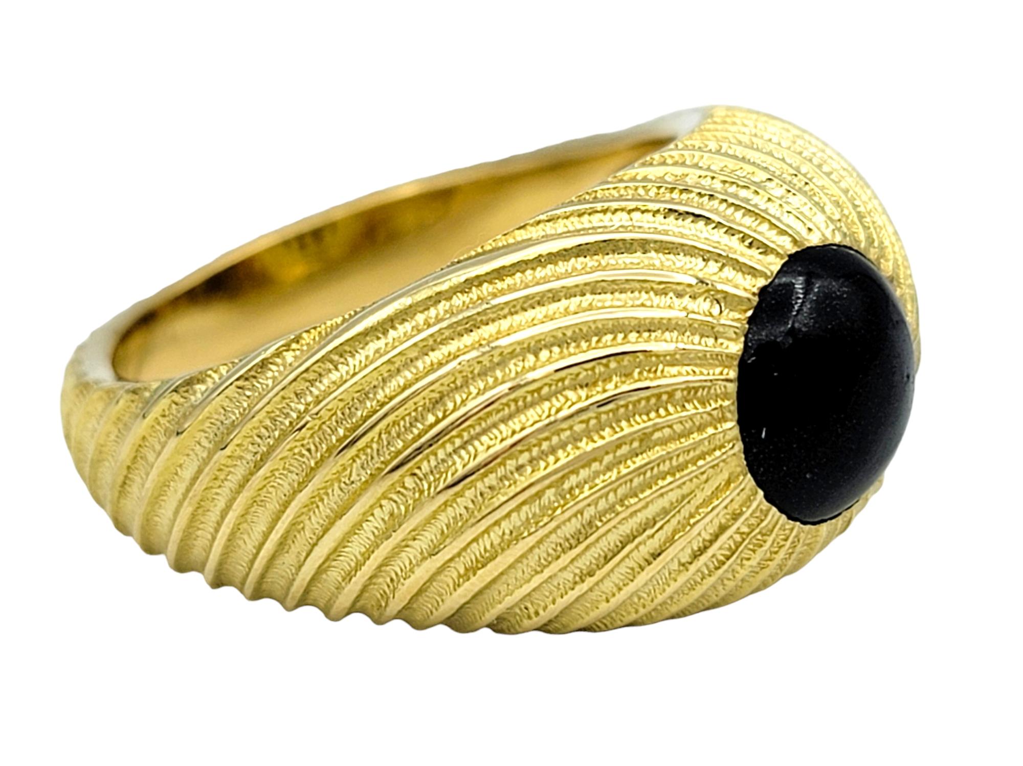 Contemporary Tiffany & Co. Schlumberger Shrimp Style Black Onyx Ring in 18 Karat Yellow Gold For Sale