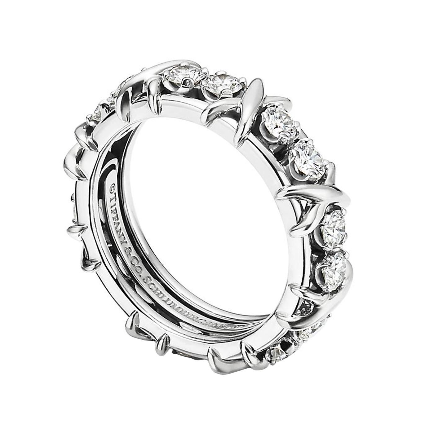 Jean Schlumberger’s visionary creations are among the world’s most intricate designs. Brilliant diamonds alternate with platinum X's to create this dazzling design. 

Details:
Brand: Tiffany & Co.
Series: Schlumberger Sixteen Stone
Total Carat