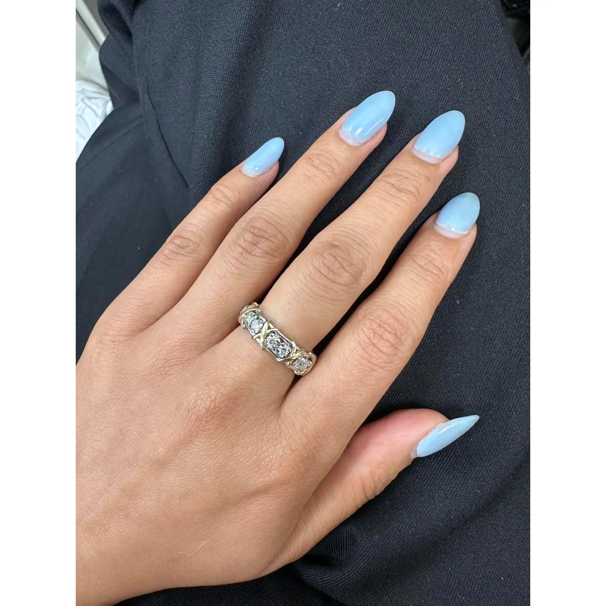 Anillo Tiffany & Co Schlumberger de dieciséis diamantes en platino y oro amarillo de 18 quilates en Excelente estado para la venta en New York, NY
