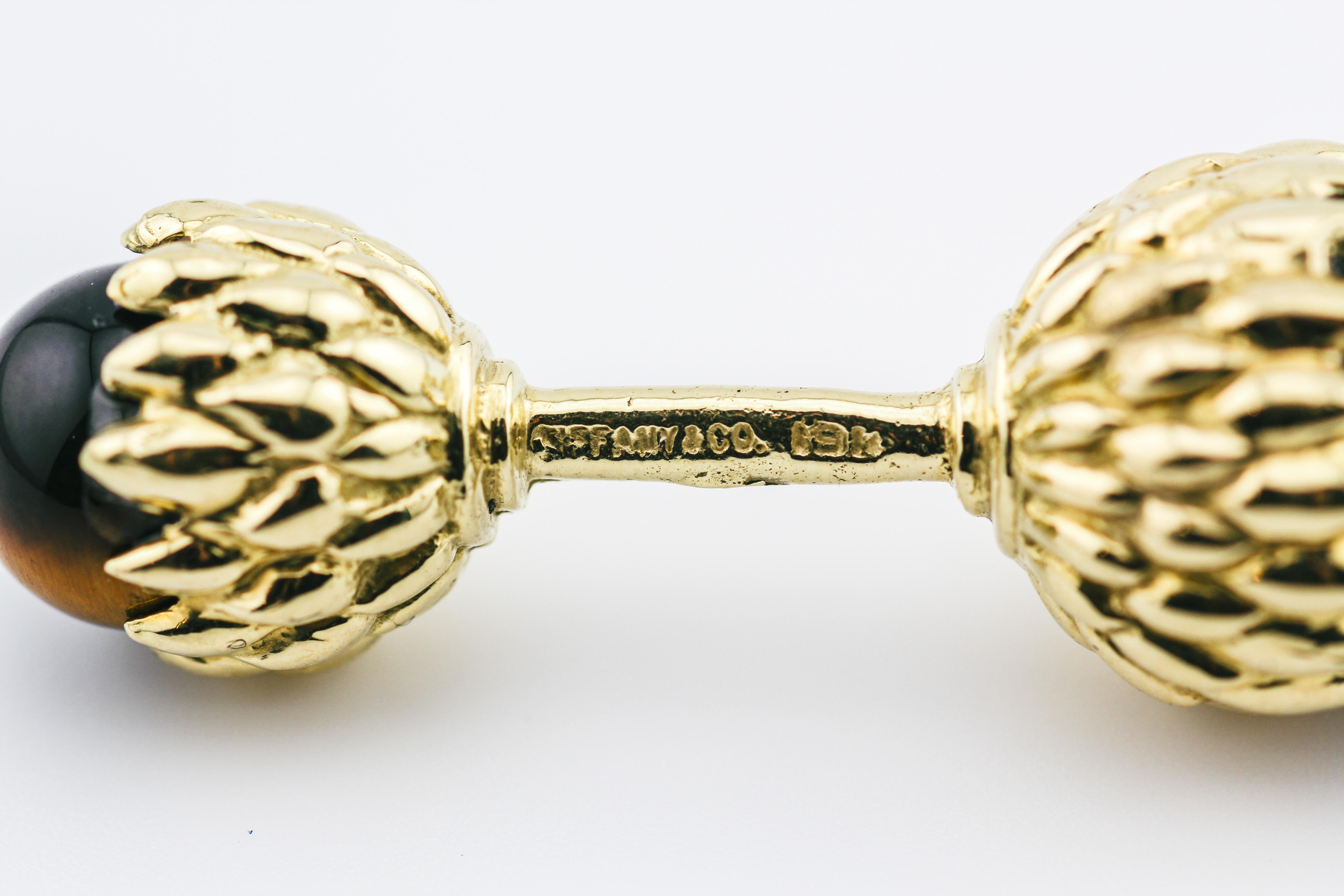 Tiffany & Co. Schlumberger Boutons de manchette en or jaune 18 carats avec œil de tigre Bon état - En vente à Bellmore, NY