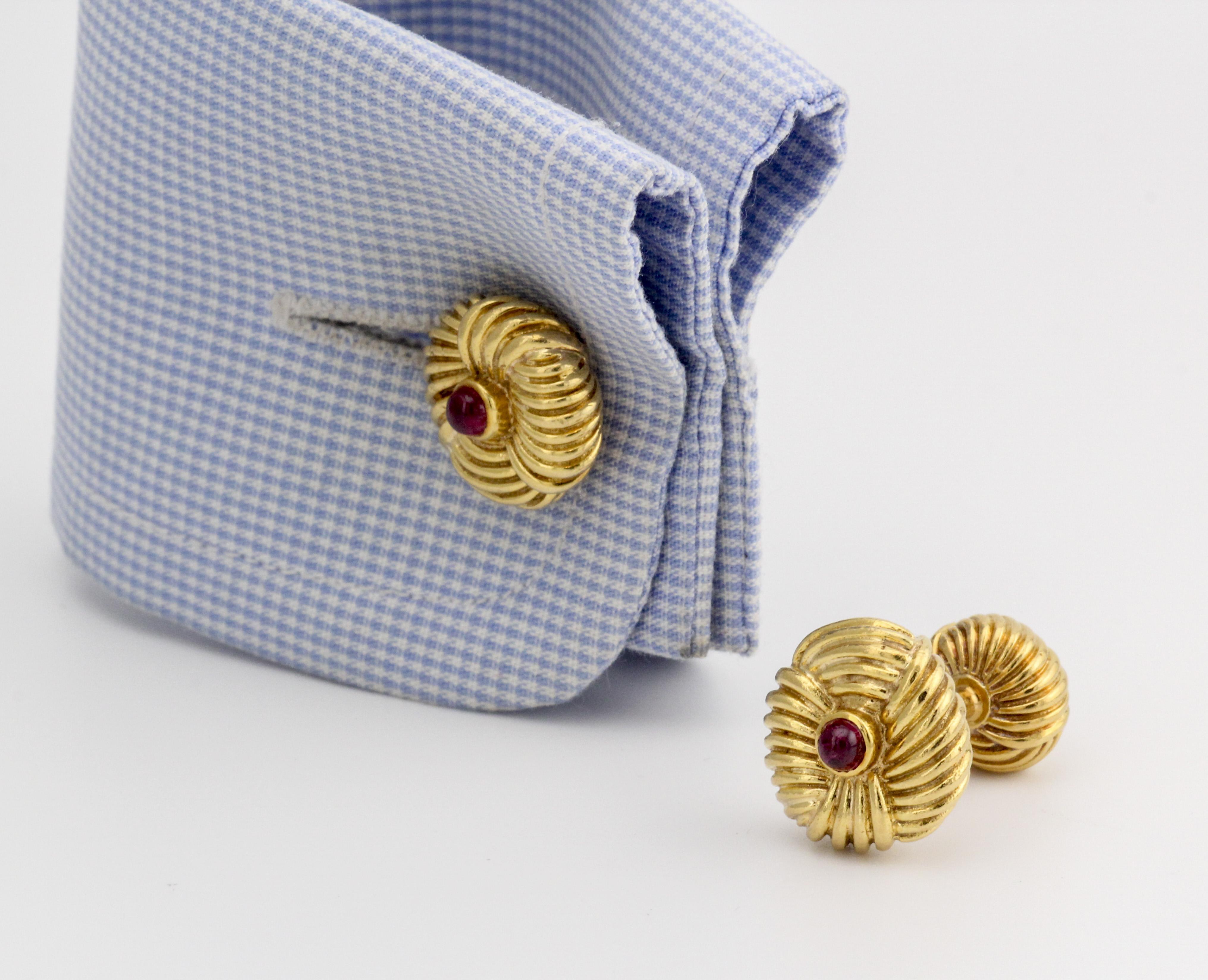 Tiffany & Co. Schlumberger Vintage Ruby 18k Yellow Gold Cufflinks 2