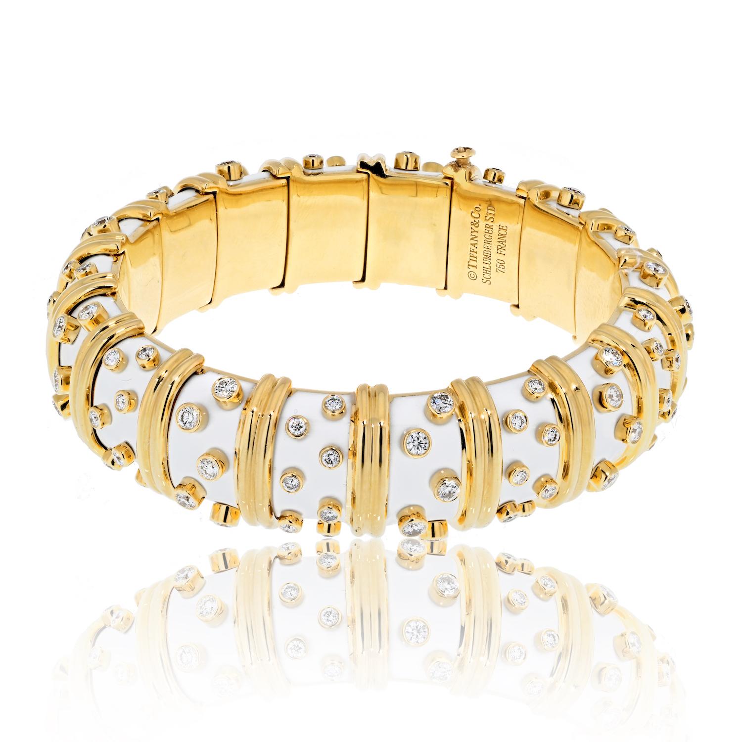Moderne Tiffany & Co. Bracelet jonc Schlumberger en or jaune, émail blanc et diamants en vente