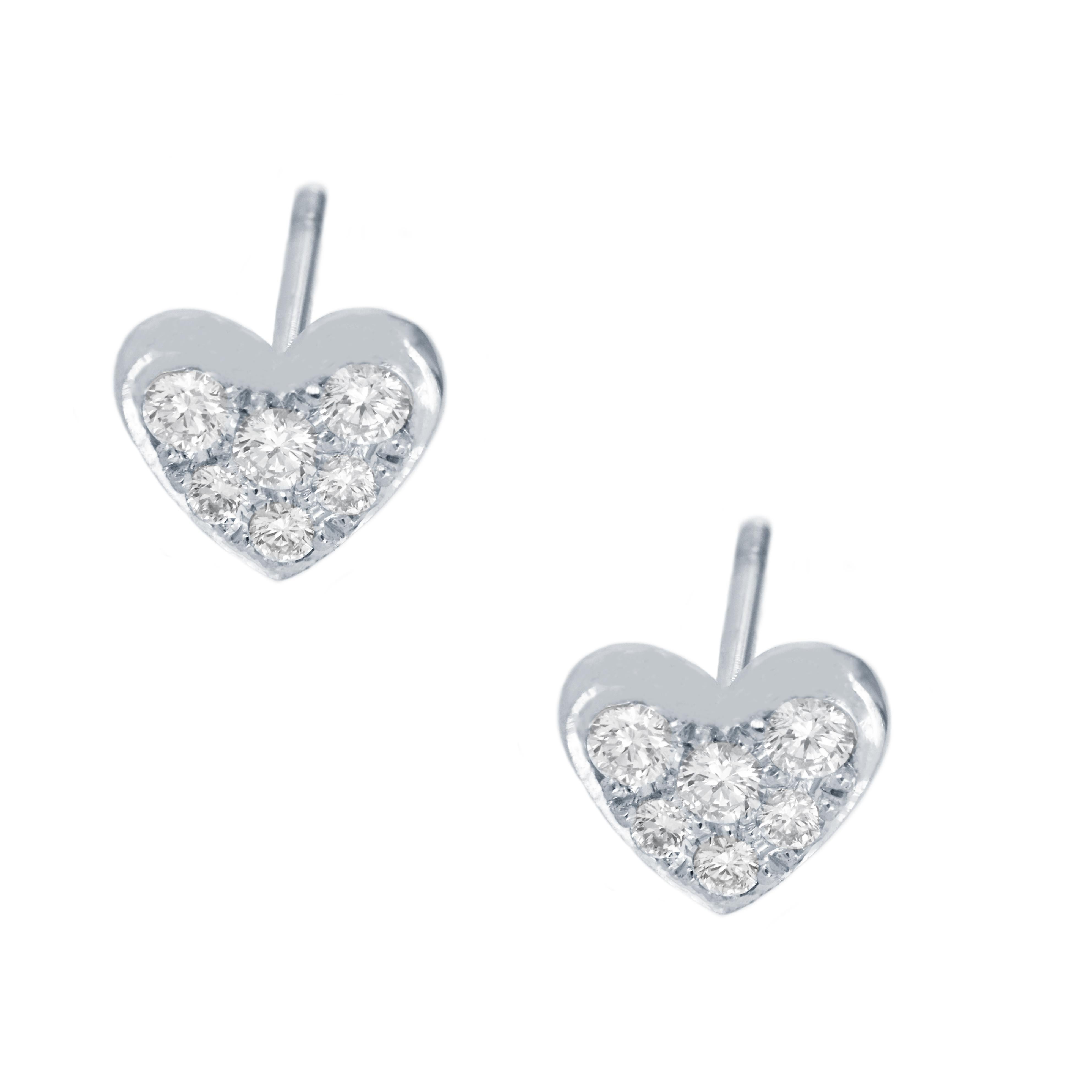 Tiffany & Co. Boucles d'oreilles en or blanc en forme de cœur avec diamants Excellent état - En vente à New York, NY