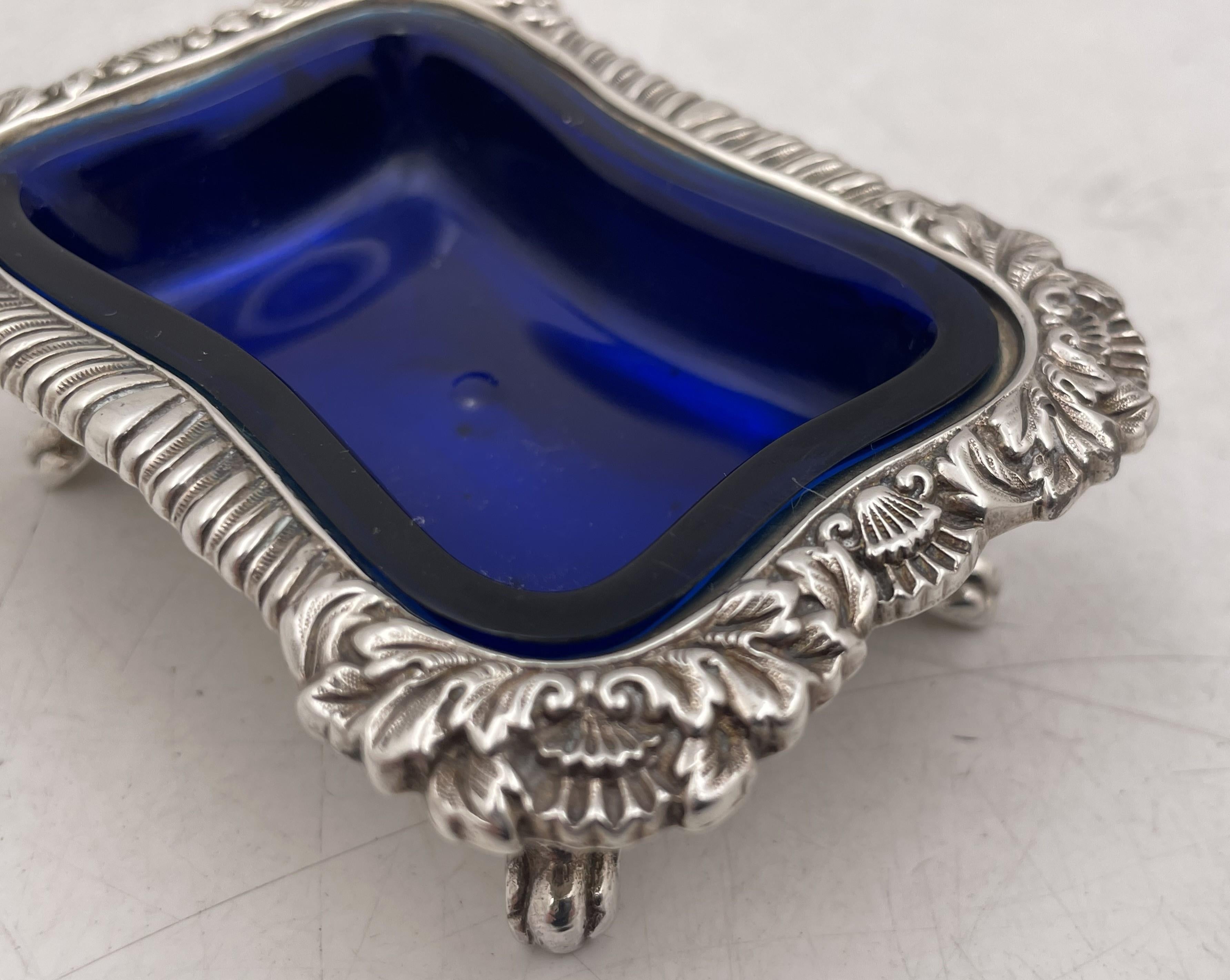 Tiffany & Co. Ensemble de 4 salières ouvertes en argent sterling de 1879 avec revêtement bleu Bon état - En vente à New York, NY