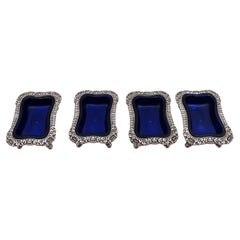 Tiffany & Co. Juego de 4 saleros abiertos de plata de ley de 1879 con forros azules