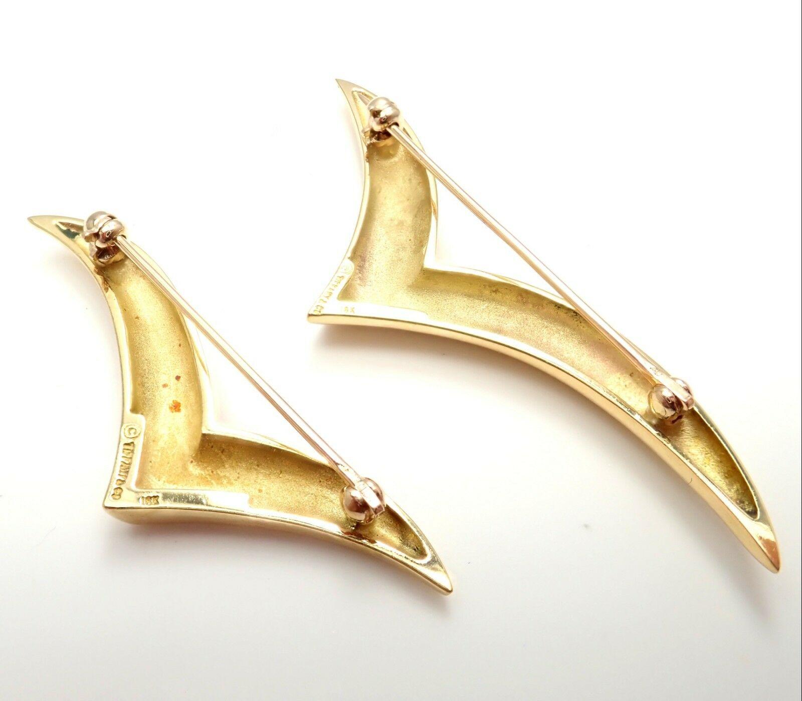 Women's or Men's Tiffany & Co. Set of Two Yellow Gold Seagull Brooch Pins