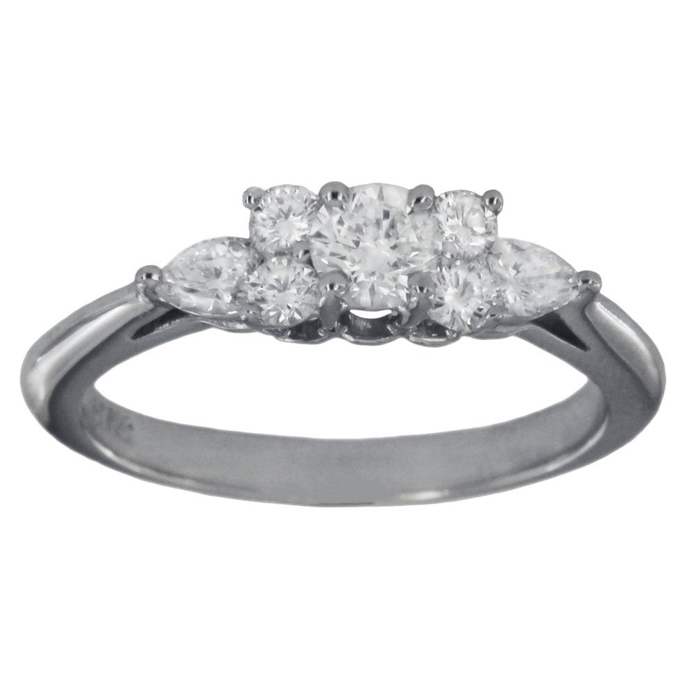 Tiffany & Co. Bague en platine à sept pierres et diamant