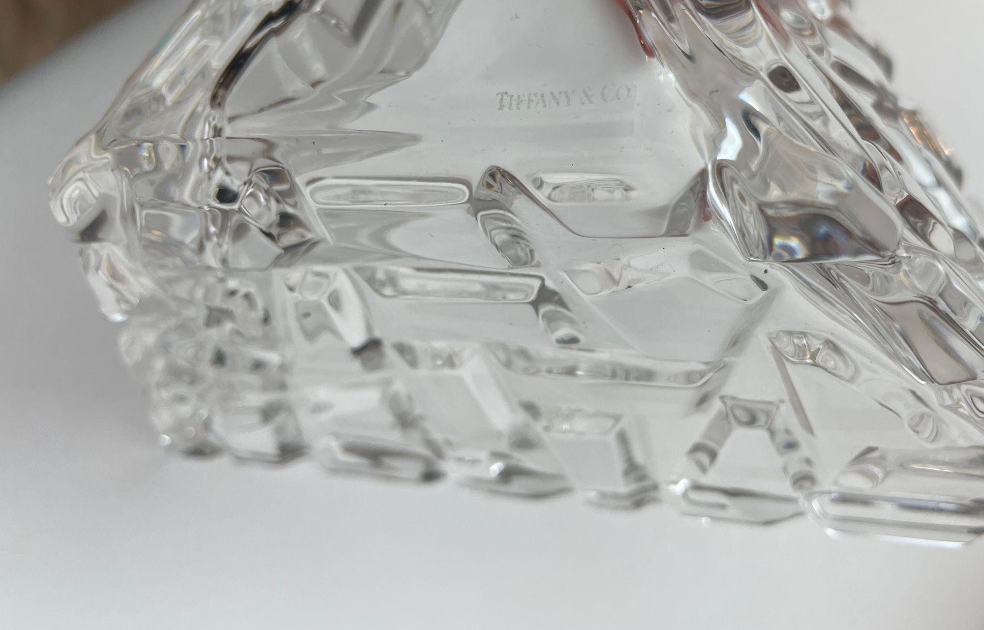 Cendrier triangulaire en cristal taillé transparent Sierra de Tiffany Co en vente 6