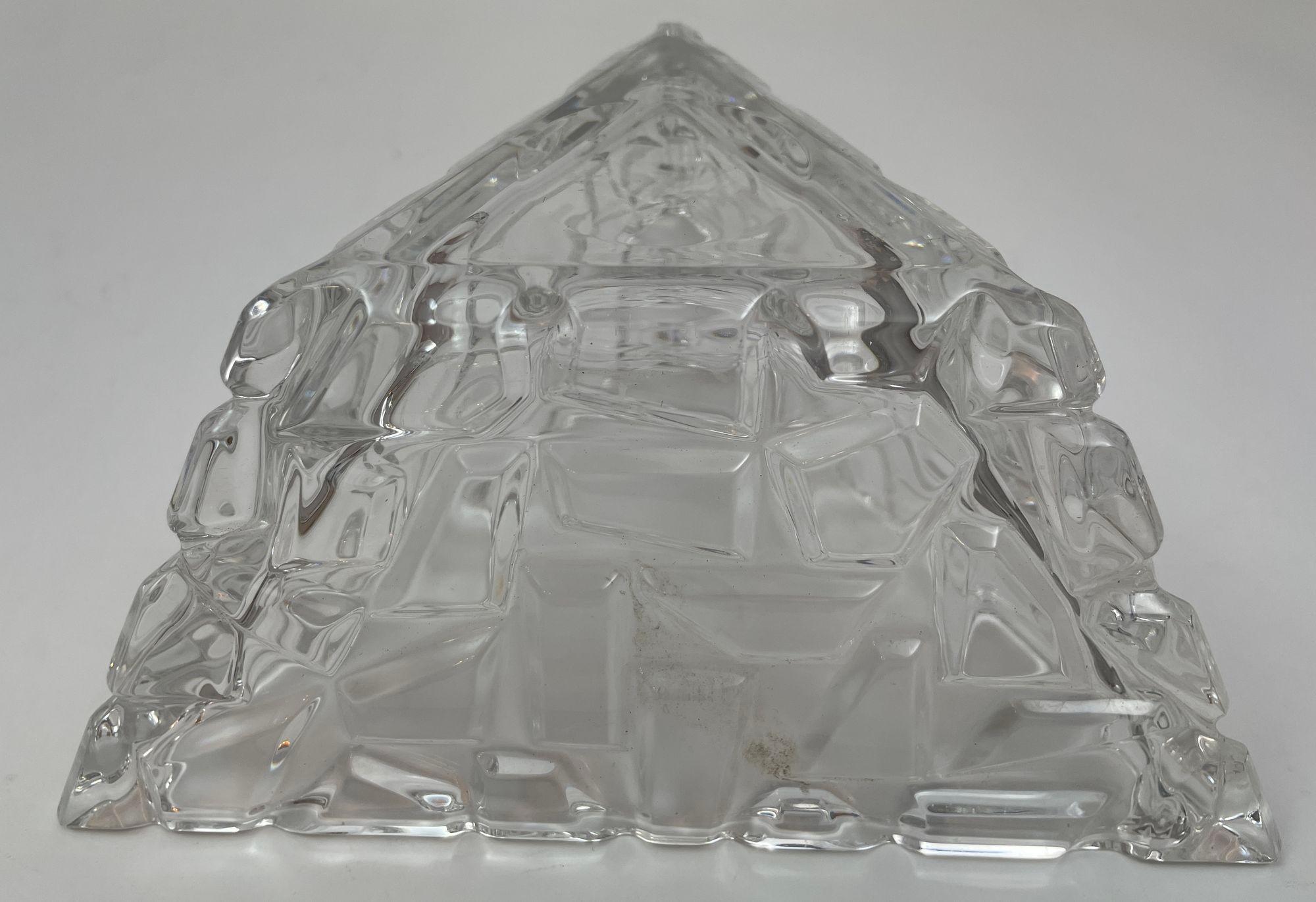 20th Century Tiffany Co Sierra Triangular Clear Cut Crystal Bowl Ashtray For Sale