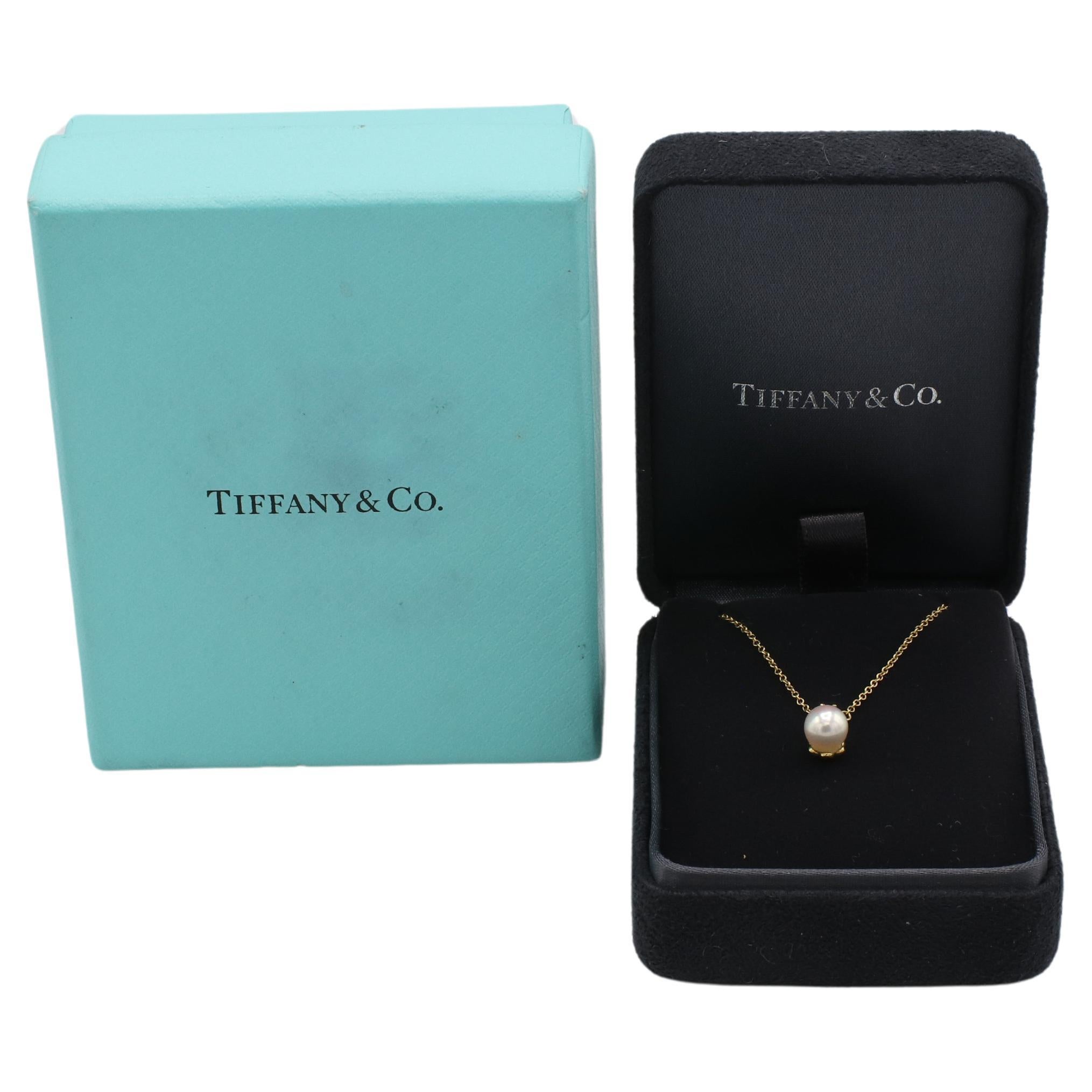 Round Cut Tiffany & Co. Signature Pearl & Natural Diamond Pendant Drop Necklace 18K Gold