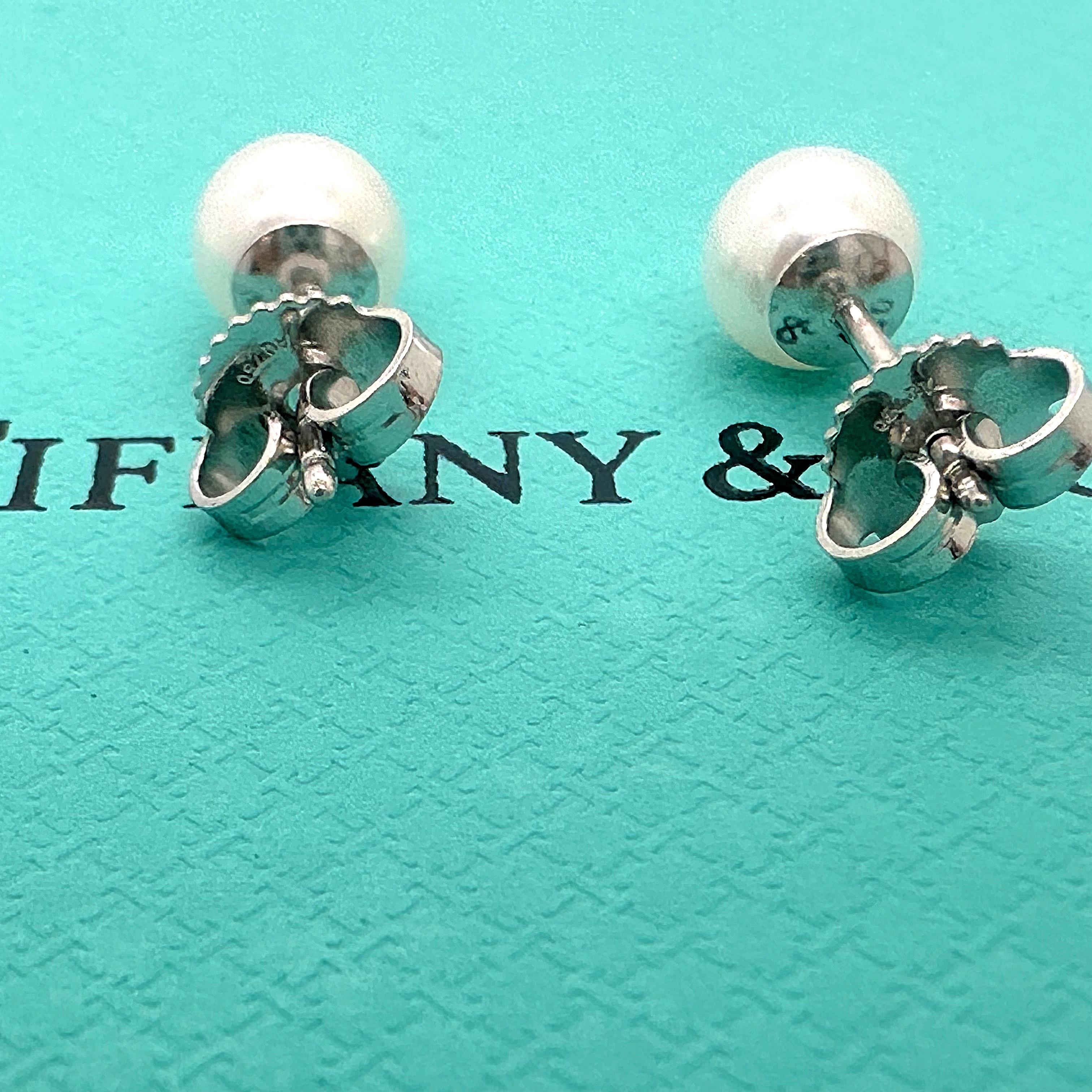 Tiffany & Co. Signature Pearls Stud Earrings in 18k White Gold 6