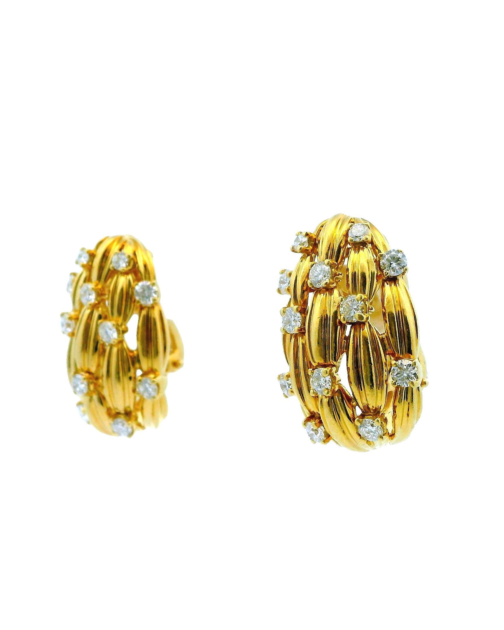 Tiffany & Co. Signature Series 18K Yellow Gold & Diamond Earrings In Excellent Condition For Sale In Great Neck Plaza, NY