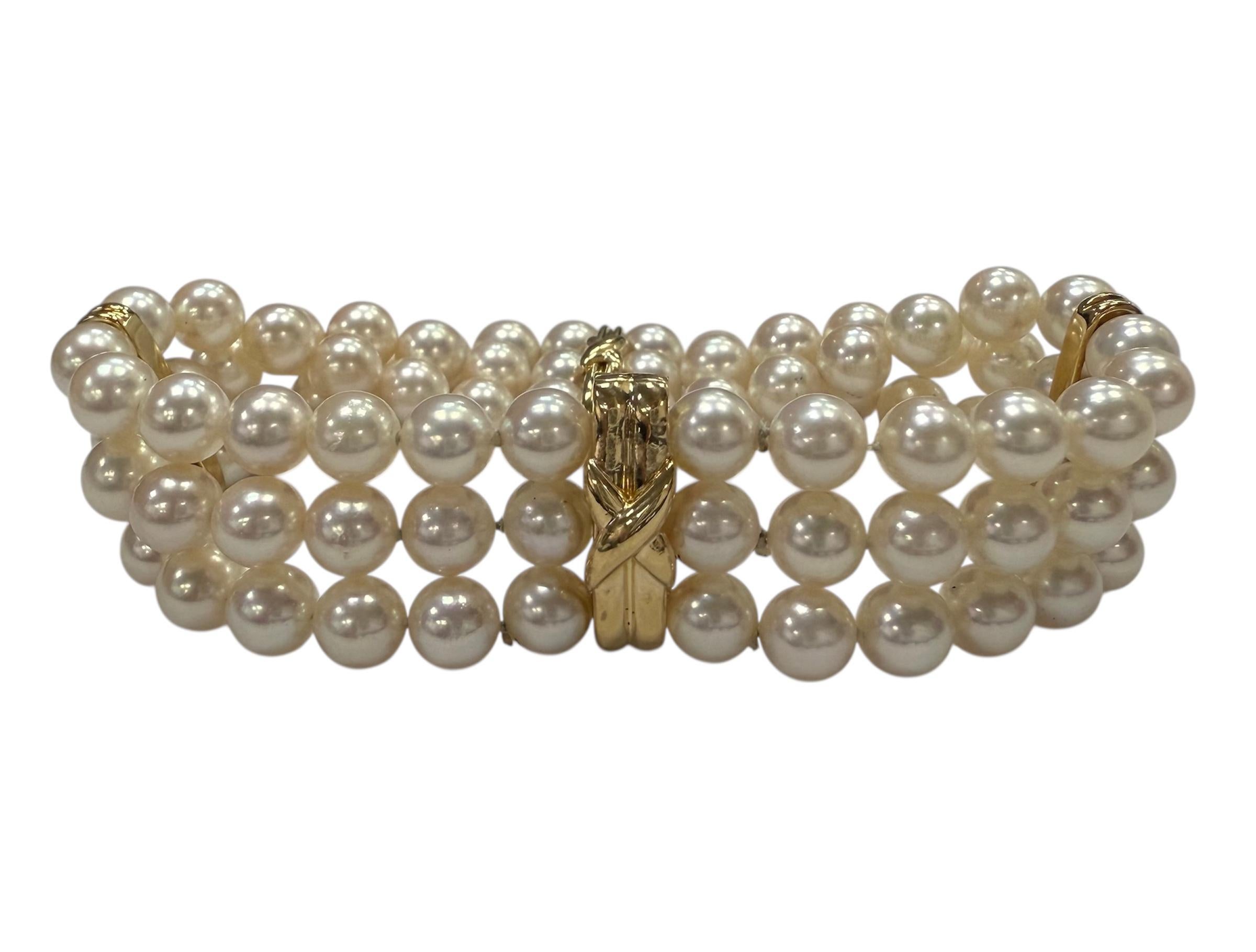 Tiffany & Co. Bracciale a tre fili con perle Akoya Signature X in oro giallo 18 carati in vendita 5
