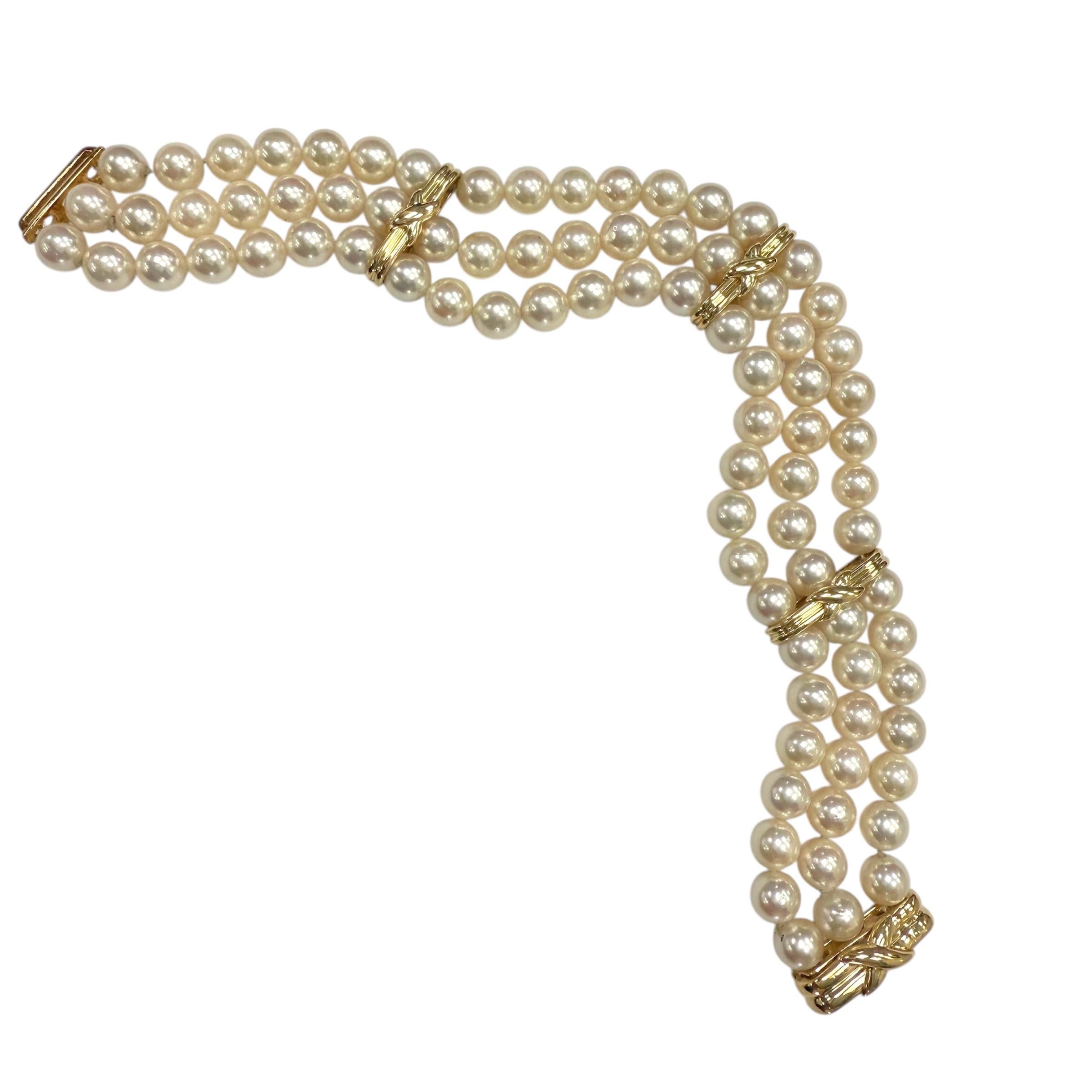 Tiffany & Co. Bracciale a tre fili con perle Akoya Signature X in oro giallo 18 carati in vendita 3