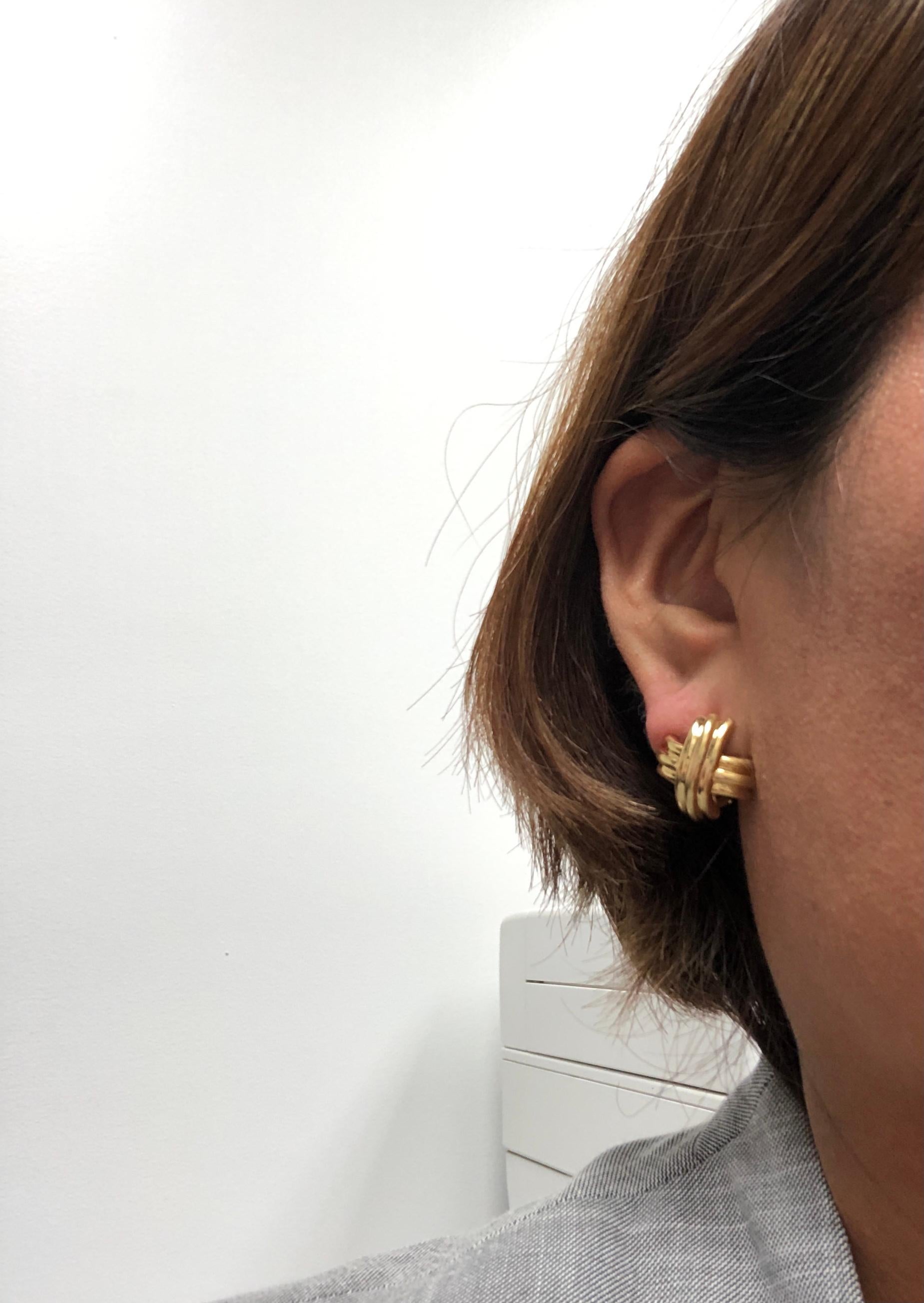 Tiffany & Co. Signature X Clip Earrings 18K Yellow Gold Medium Size 1
