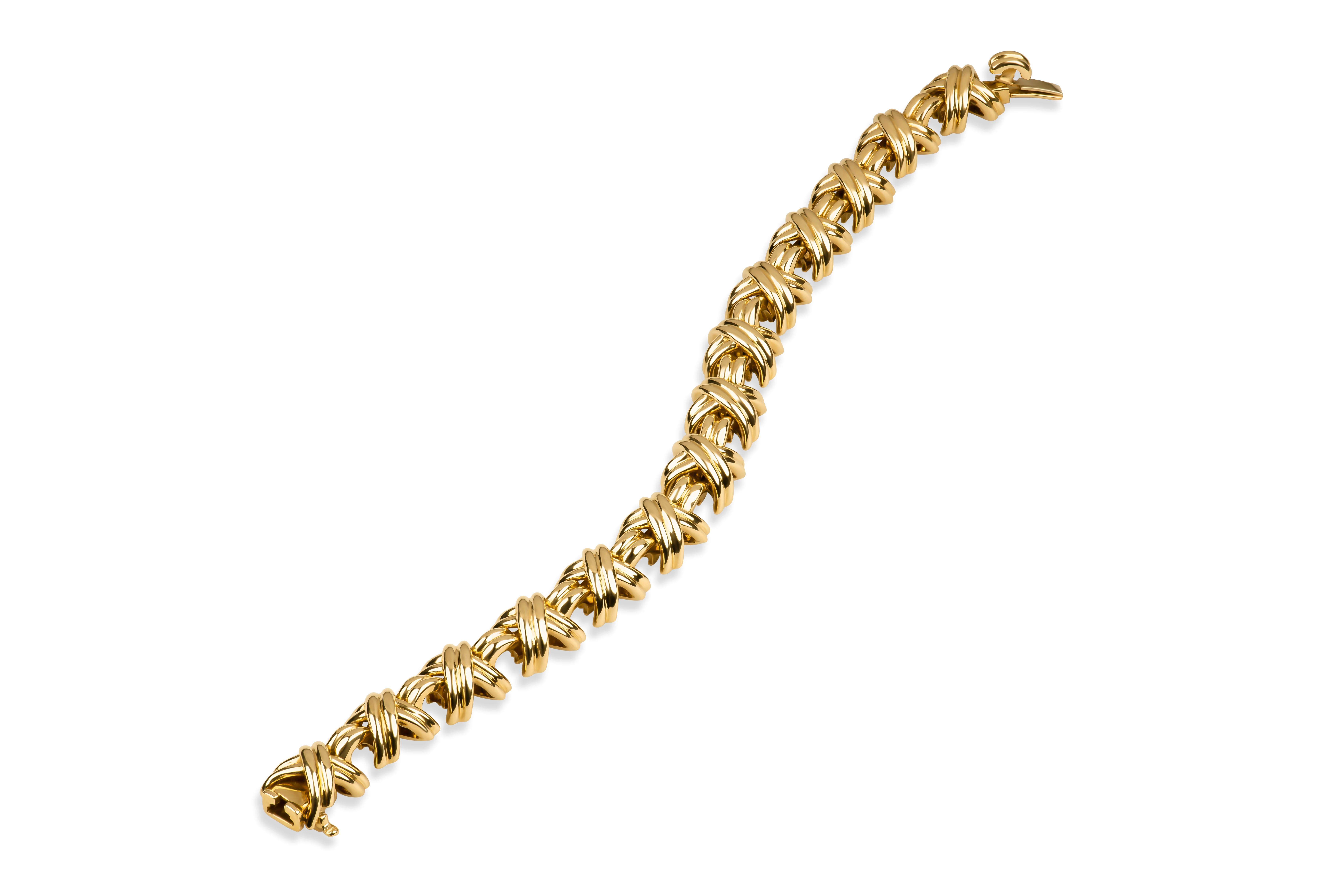 Tiffany & Co Signature X design bracelet in 18k yellow gold. 