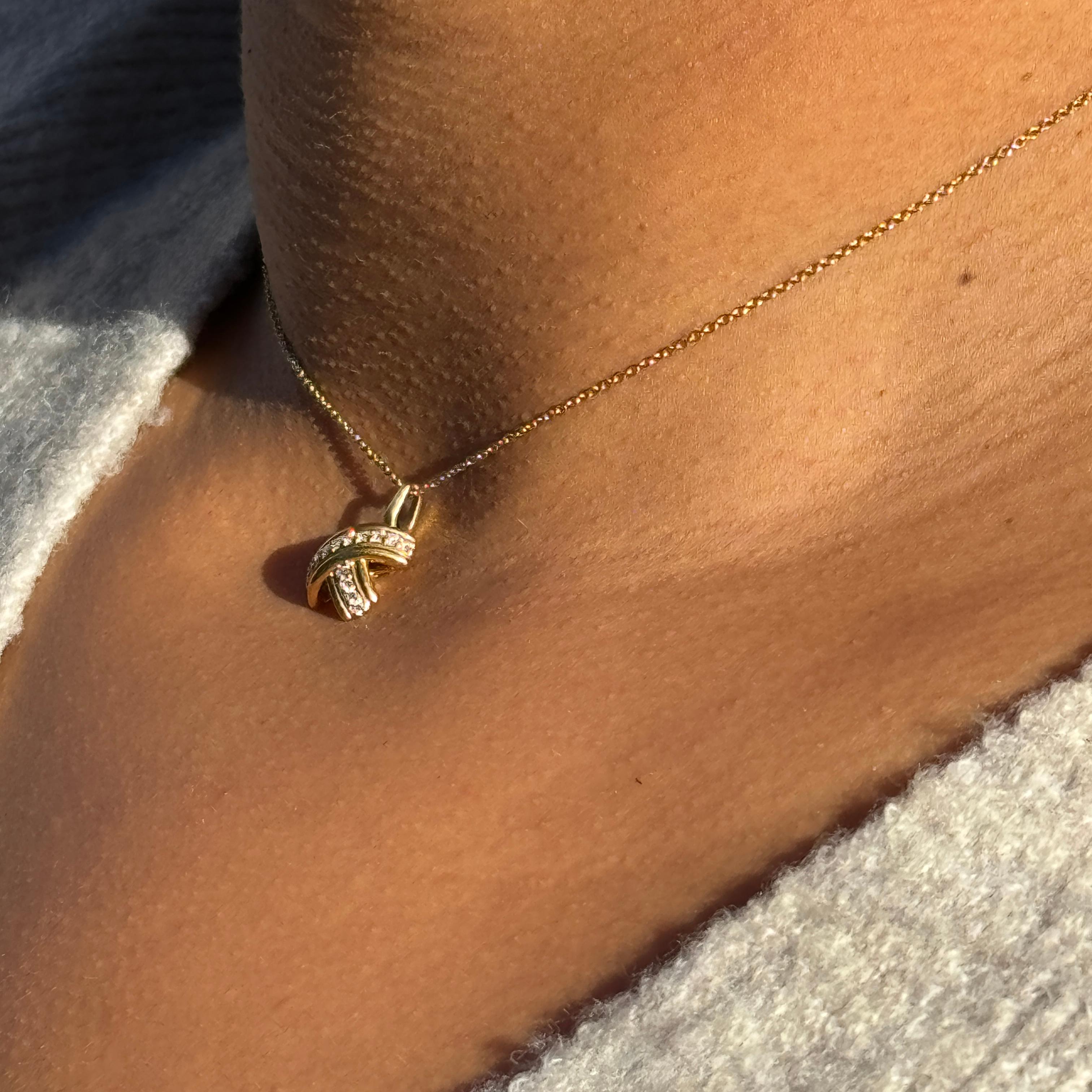 Modern Tiffany & Co. Signature X Diamond & 18 Carat Yellow Gold 'Kiss' Pendant Necklace For Sale
