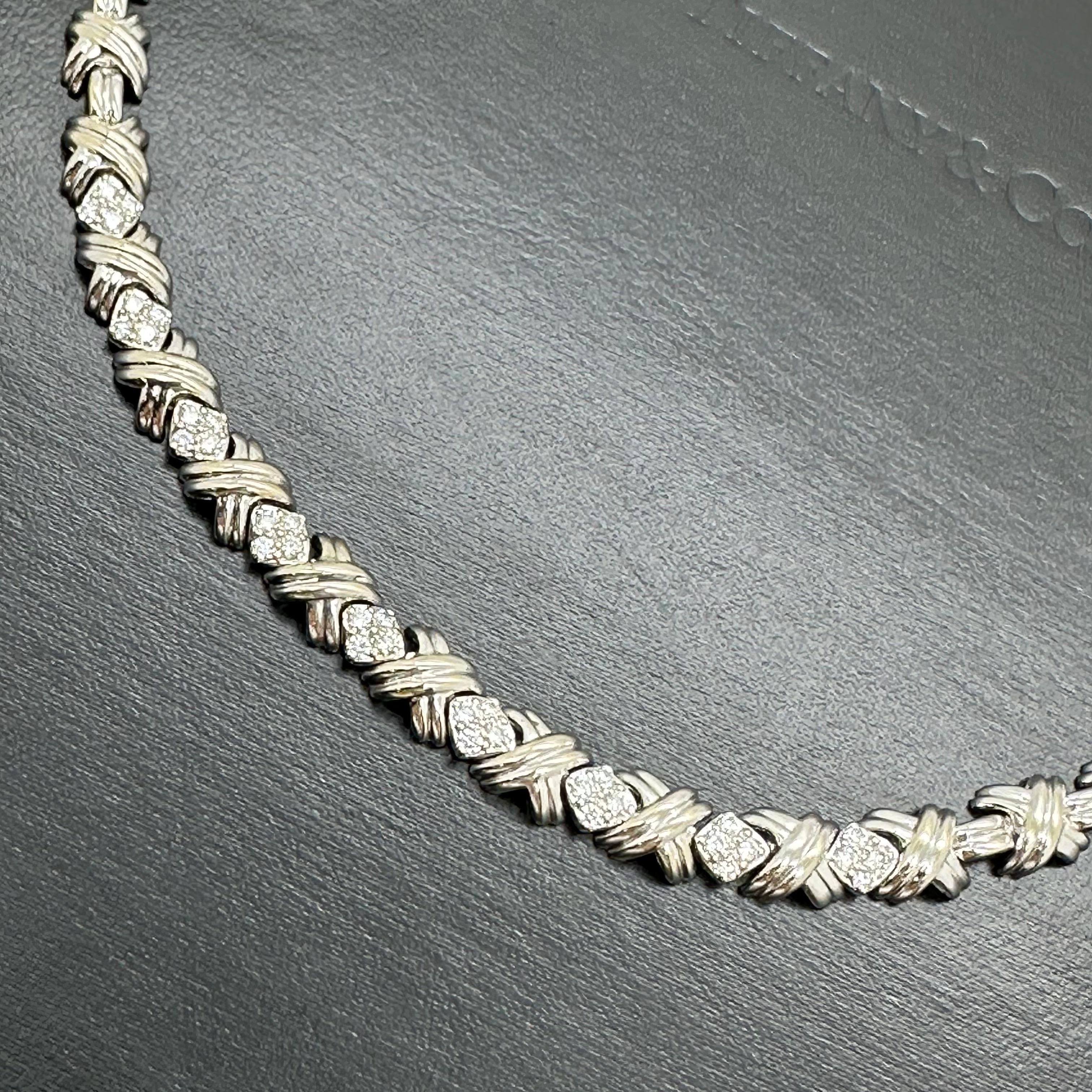 Tiffany & Co. Signatur X Diamant-Halskette aus 18 Karat Weißgold 10