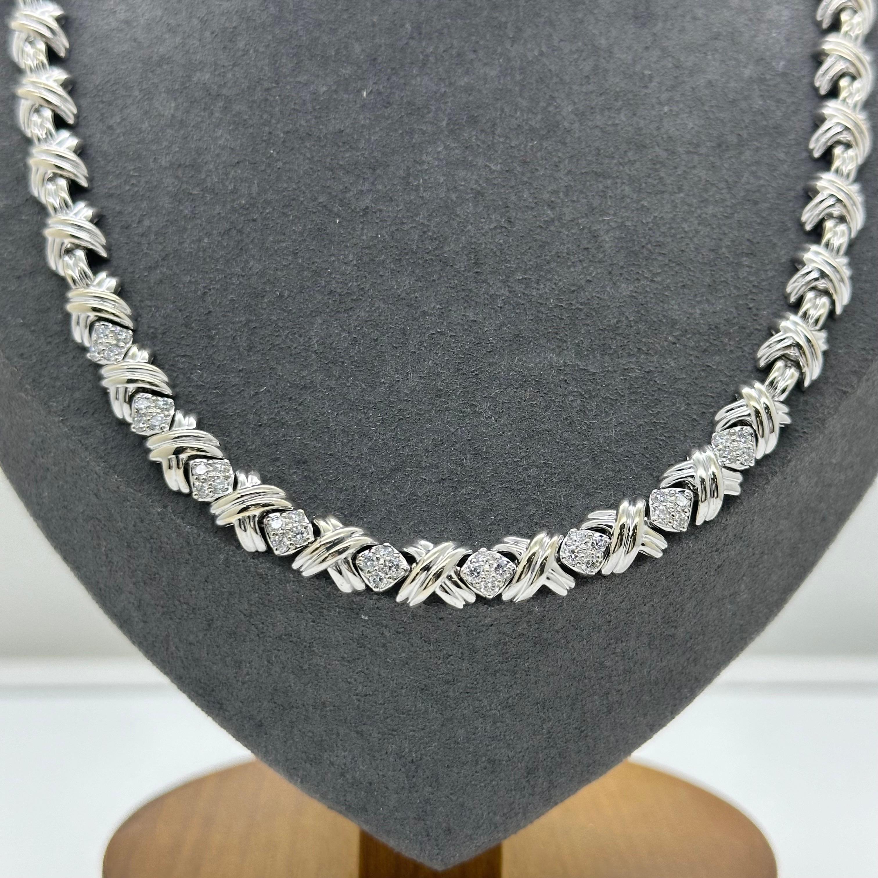Tiffany & Co. Signatur X Diamant-Halskette aus 18 Karat Weißgold 13