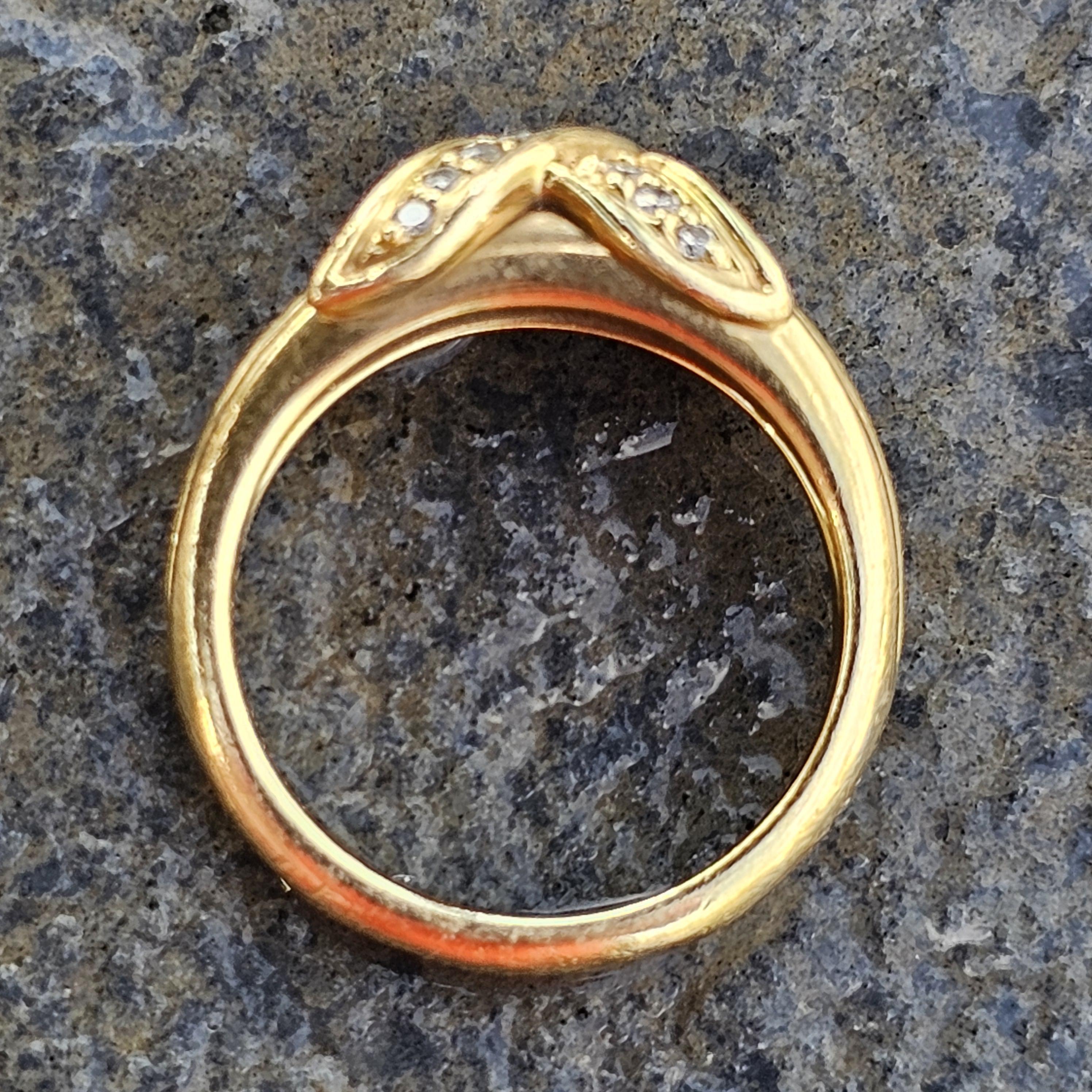 Tiffany & Co. Signature X Diamond Ring Band 18k Yellow Gold sz 6.5 1990 vintage For Sale 3