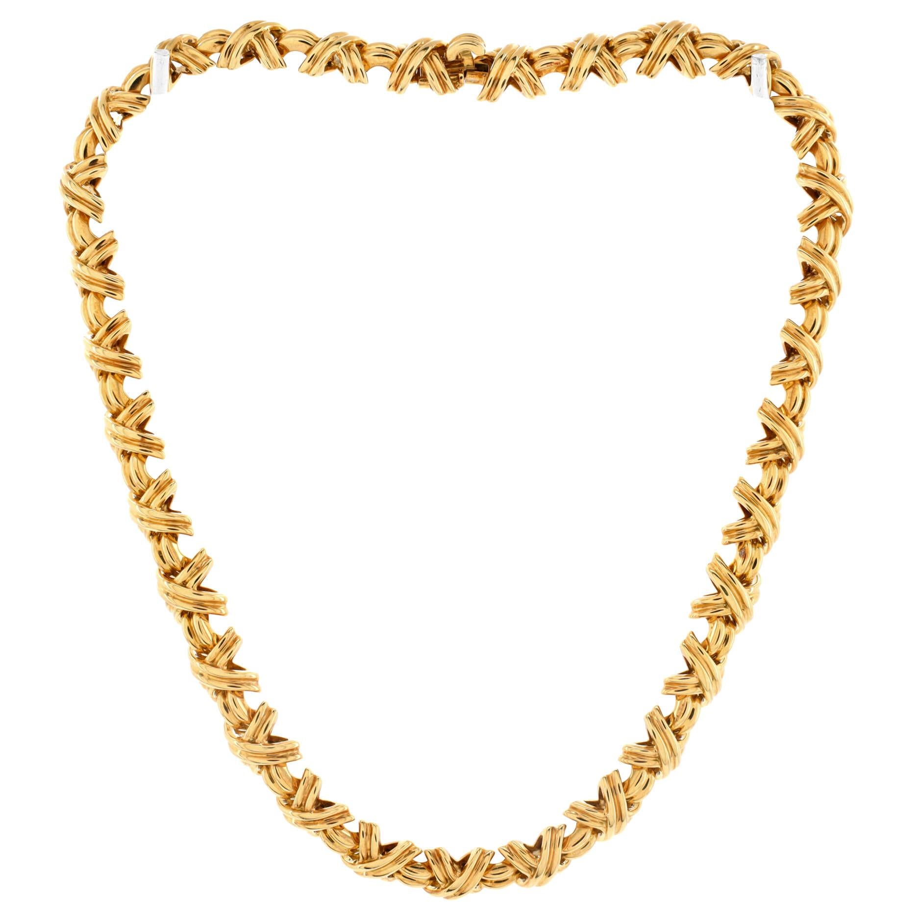 Tiffany & Co. Signature X Link Necklace 18K Yellow Gold In Good Condition In New York, NY