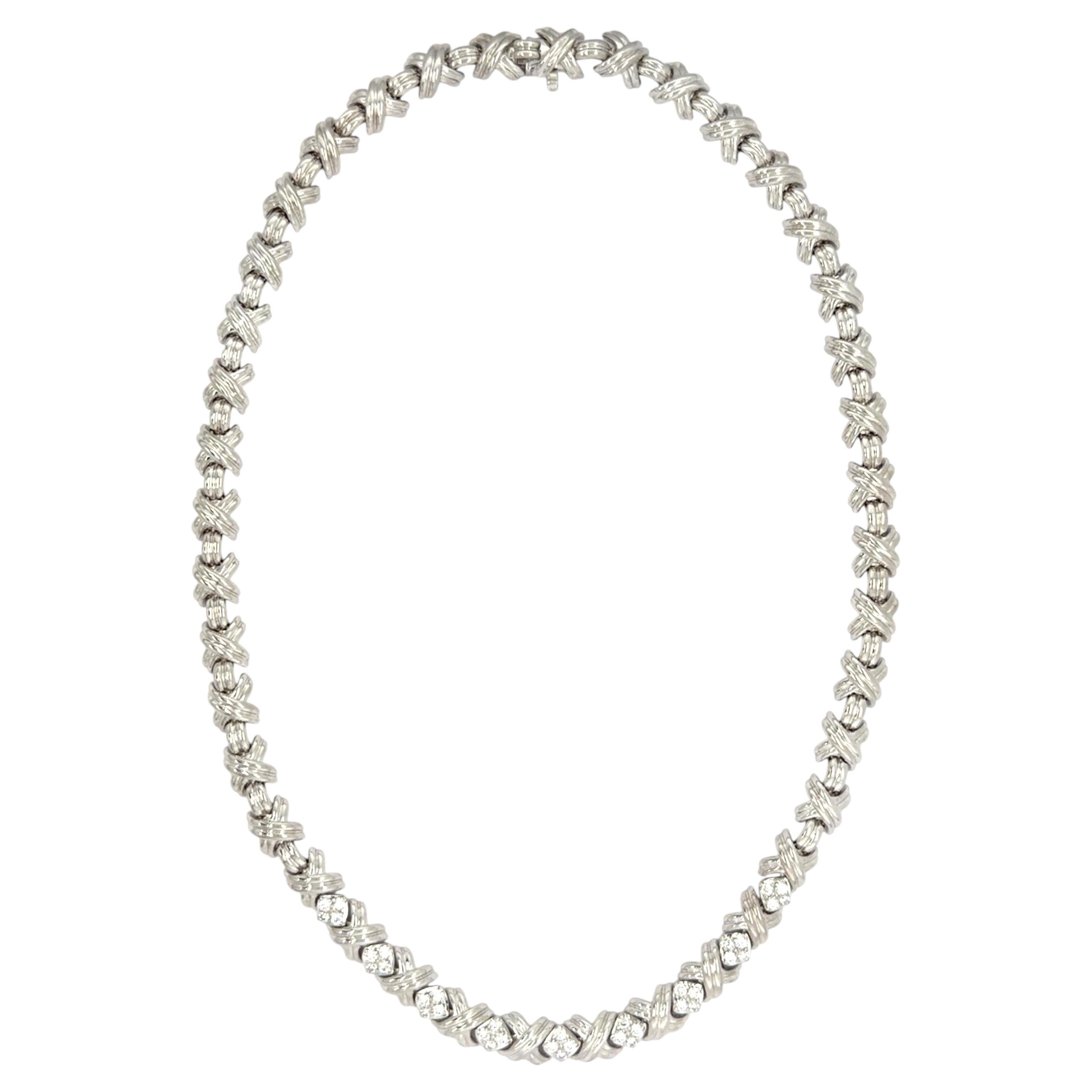 Tiffany & Co. Collier Signature A Link, diamant et or blanc 18 carats
