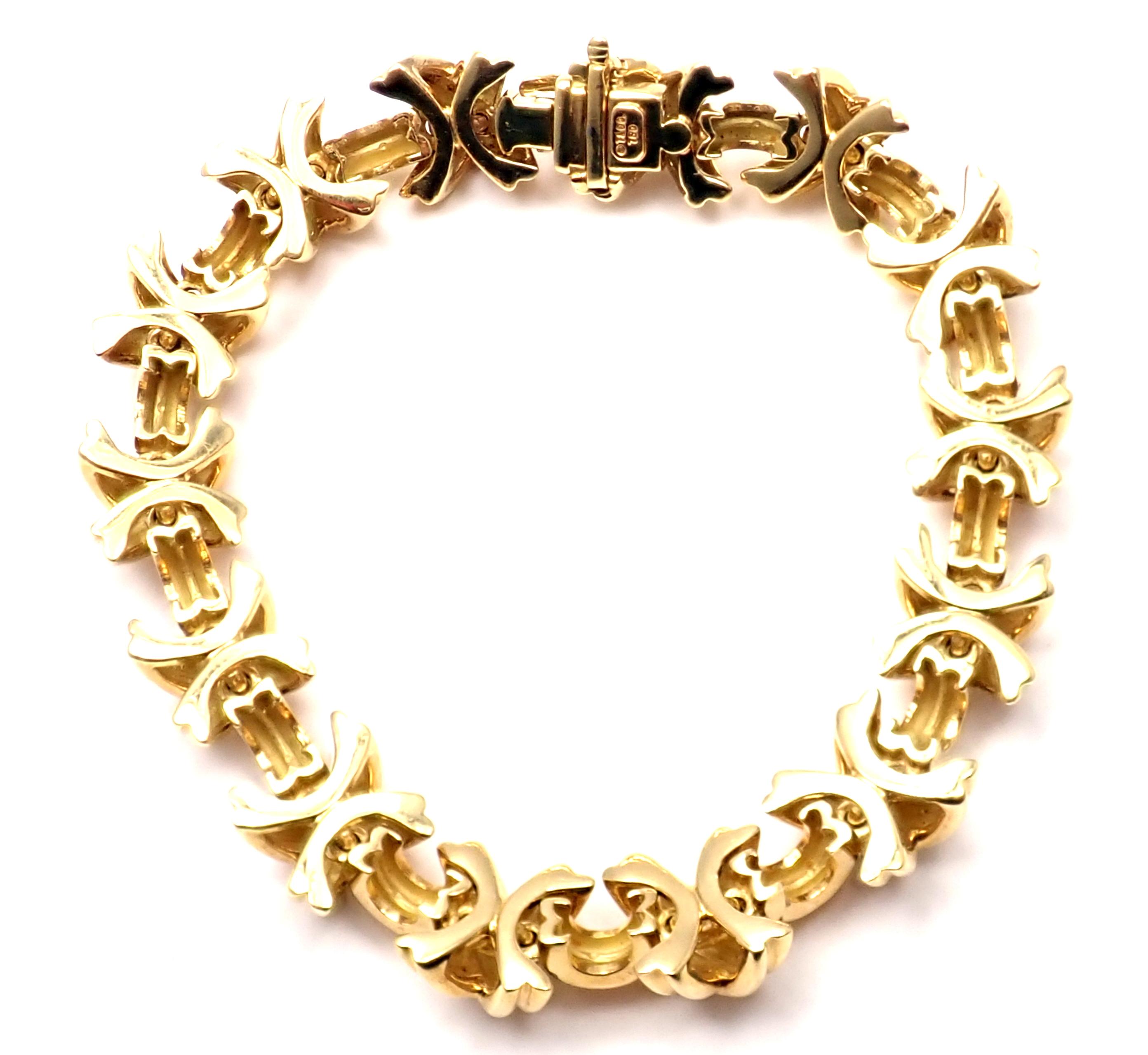 18k Yellow Gold Signature X Link Bracelet by Tiffany & Co.
Details:
Weight: 48.7 grams
Length: 7.25