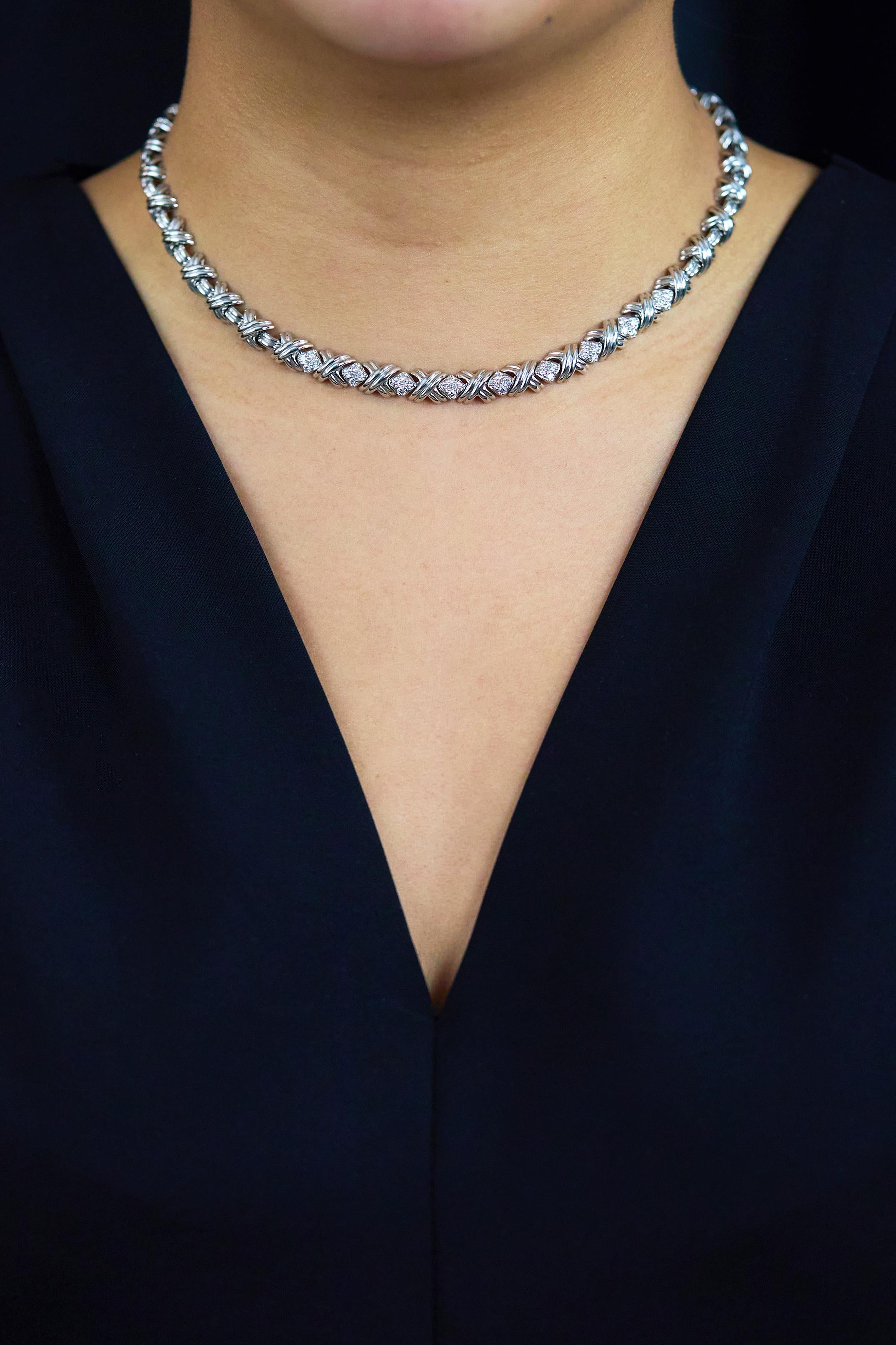 Tiffany & Co. Collana Signature X in oro bianco in vendita 1