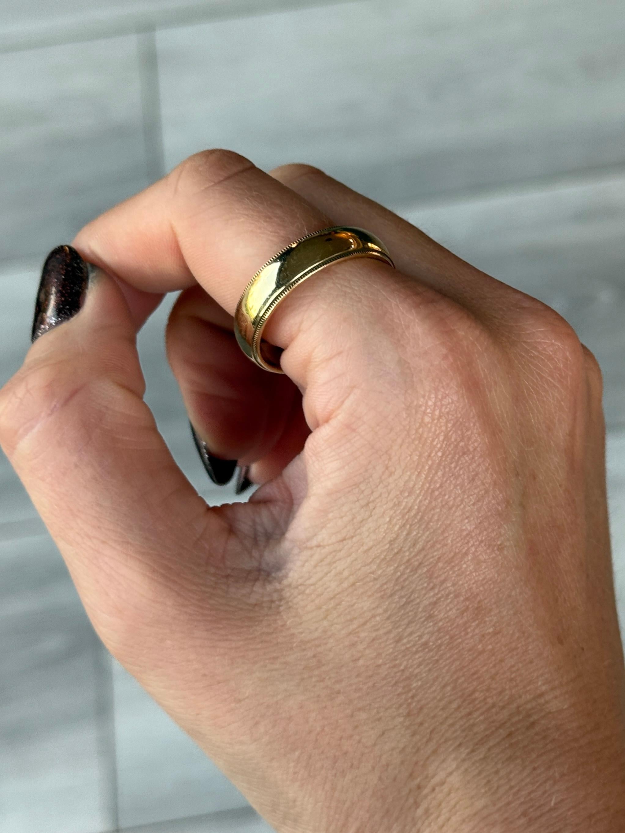 Moderne Tiffany & Co. Bandeau signé en or jaune 18 carats à grains multiples en vente