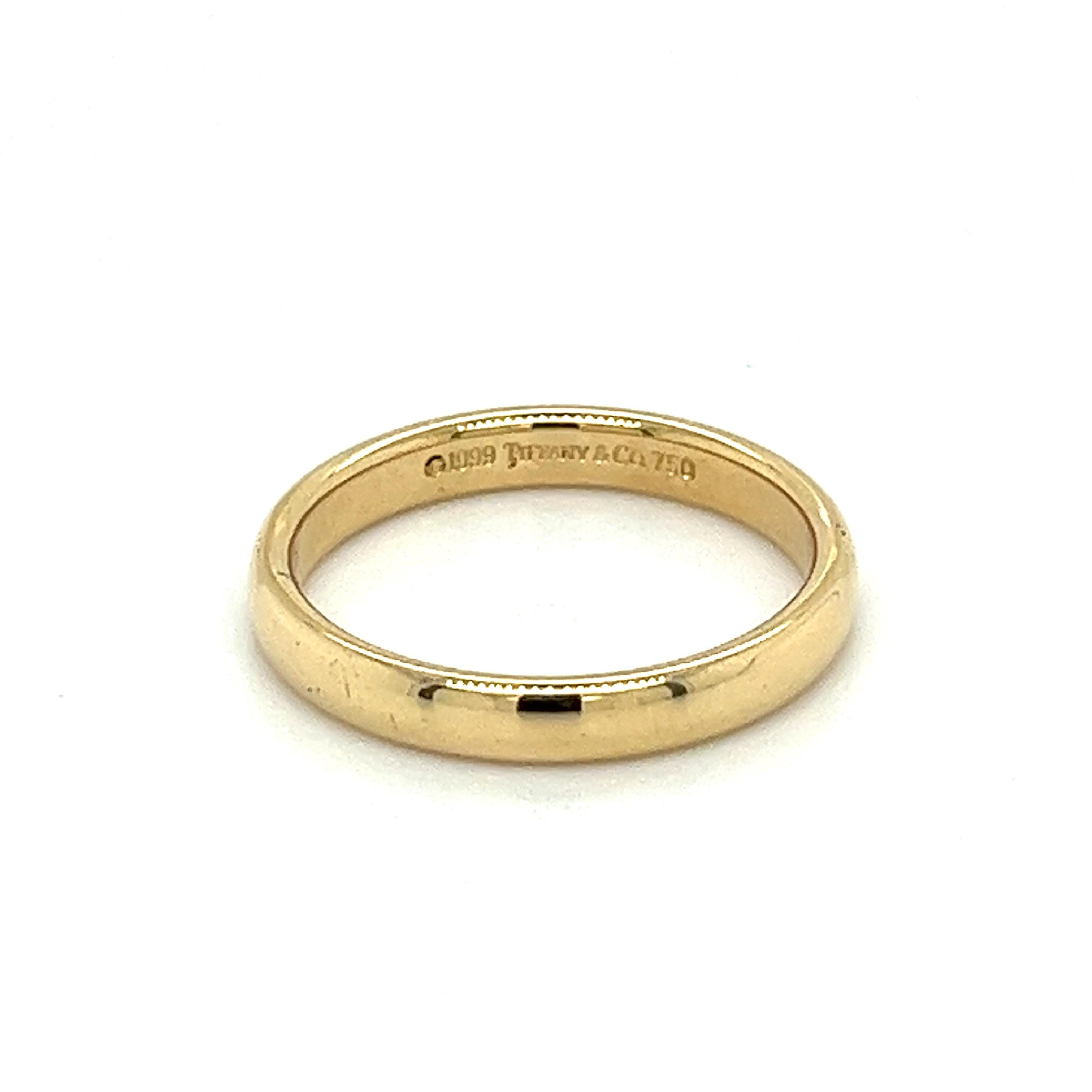 Modern Tiffany & Co. Signed 18k Yellow Gold Wedding Ring Band For Sale