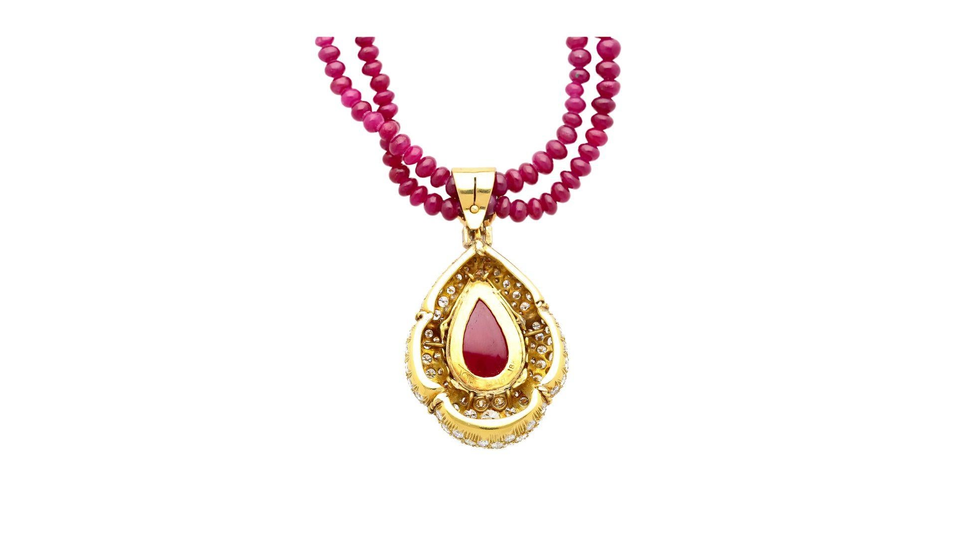 Tiffany & Co. Signed 22.41 Carat No Heat Cabochon Ruby and Ruby Bead Necklace For Sale 2
