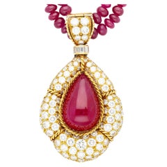 Tiffany & Co. Collier de perles en rubis et rubis cabochon non chauffé 22,41 carats