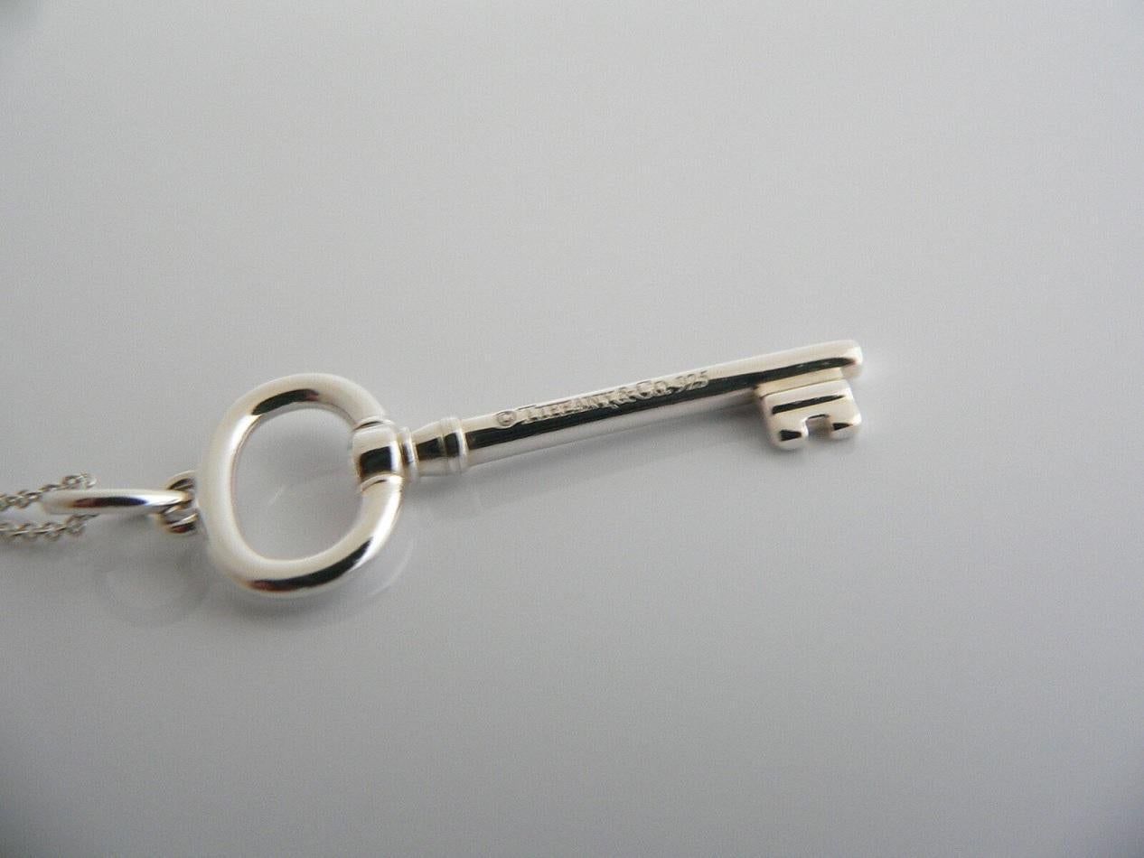 Tiffany & Co Silber Oval Schlüsselanhänger Halskette Anhänger Charm Kette 18'' im Zustand „Neu“ im Angebot in New York, NY