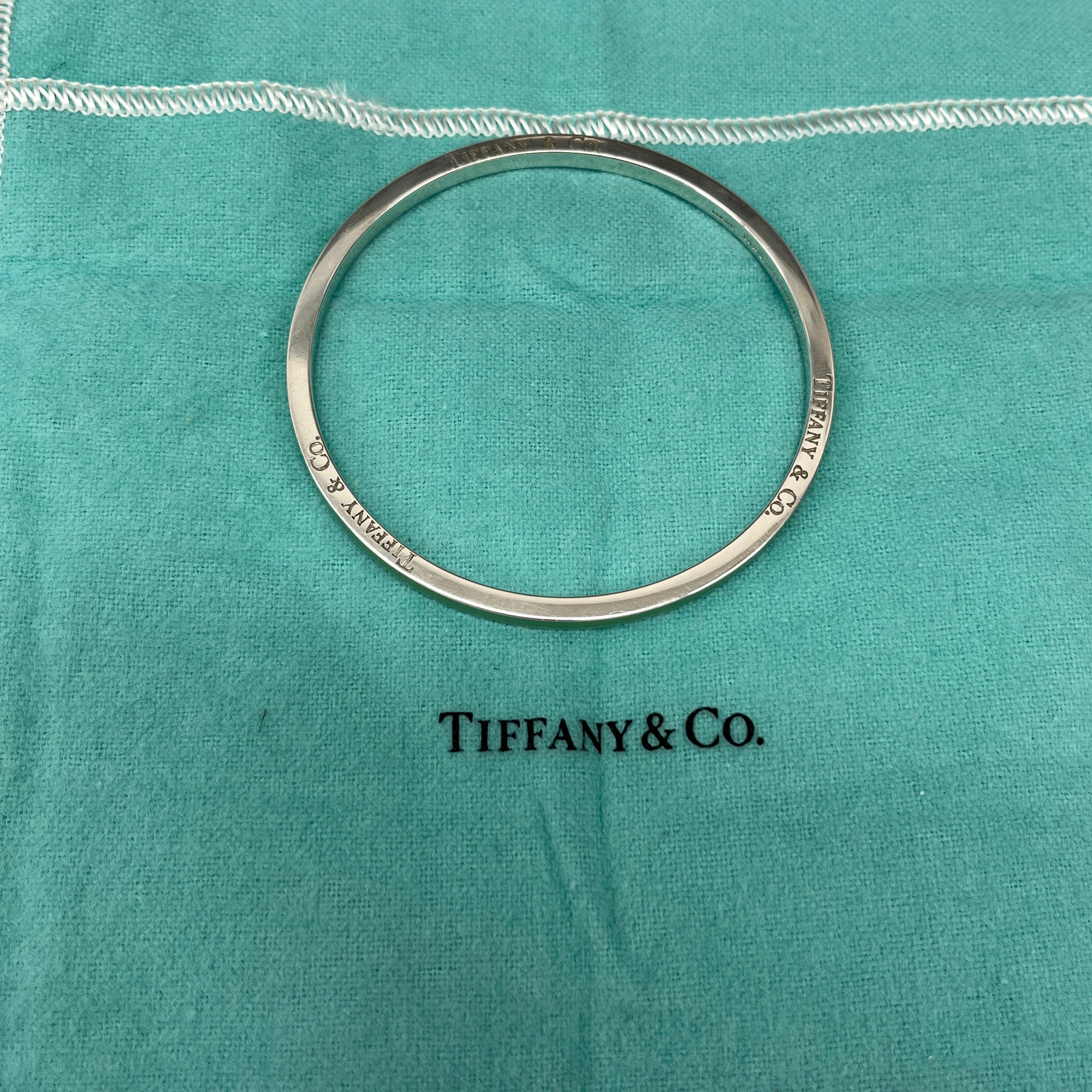 Tiffany & Co. Silber rosa Emaille-Streifen-Armreif im Angebot 1