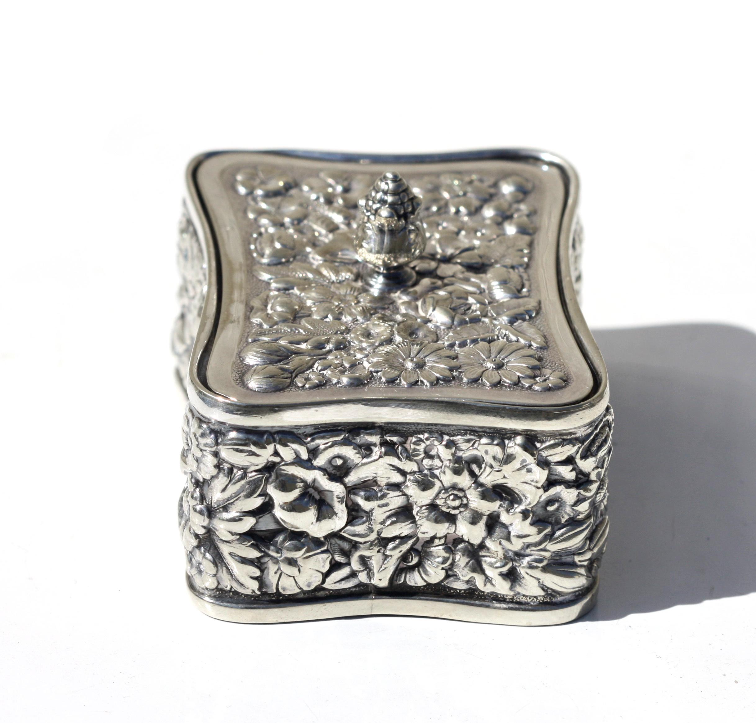 Tiffany & Co. Silver-Soldered Stamp Box and Cover In Good Condition For Sale In West Palm Beach, FL